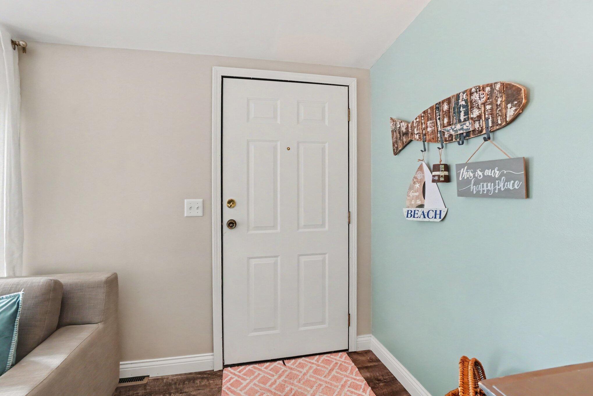 533 Humphrey Street Property Photo 4
