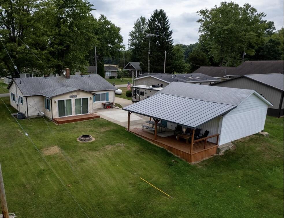 418 W Russell Drive Property Photo 4