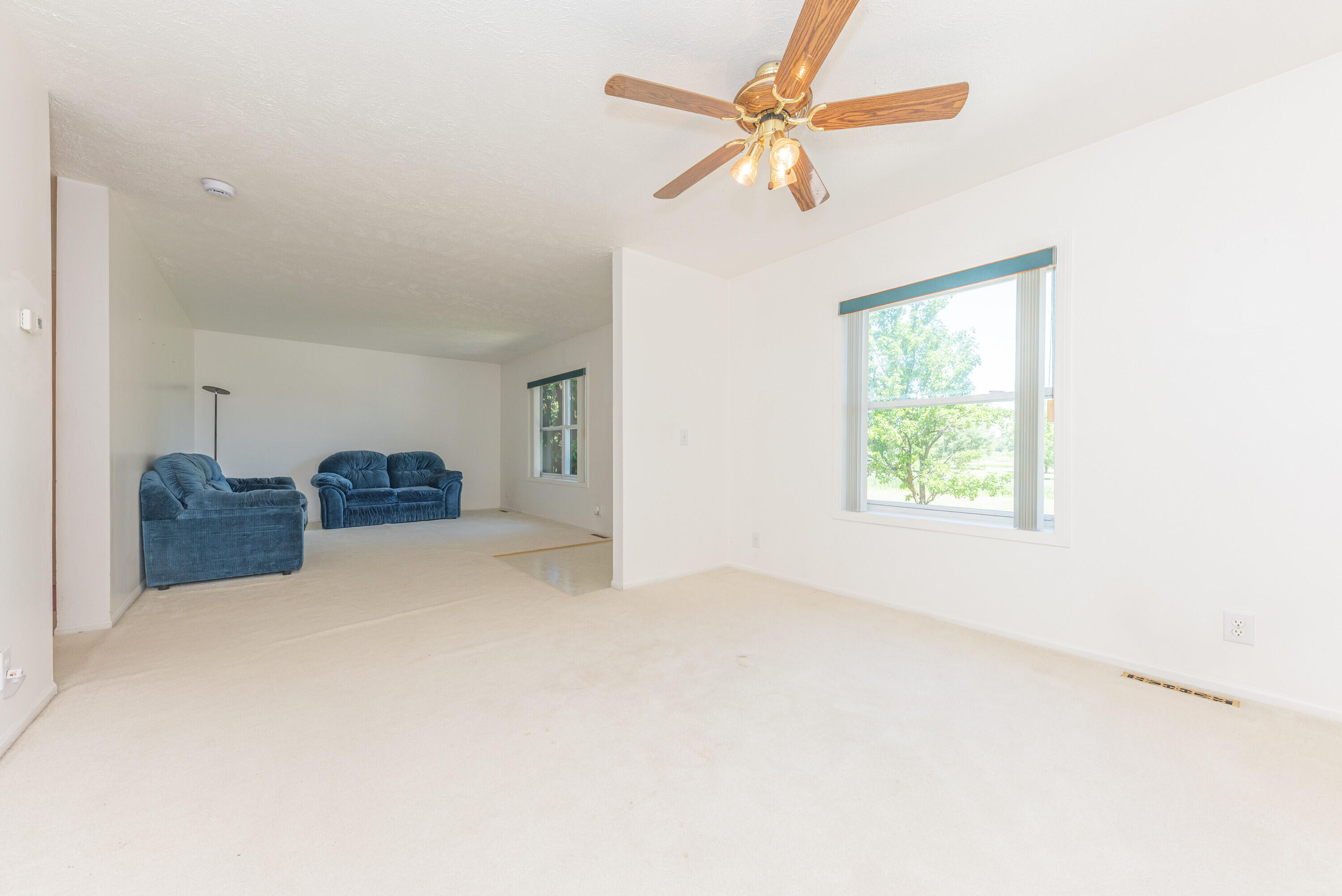 8002 Willow Road Property Photo 10