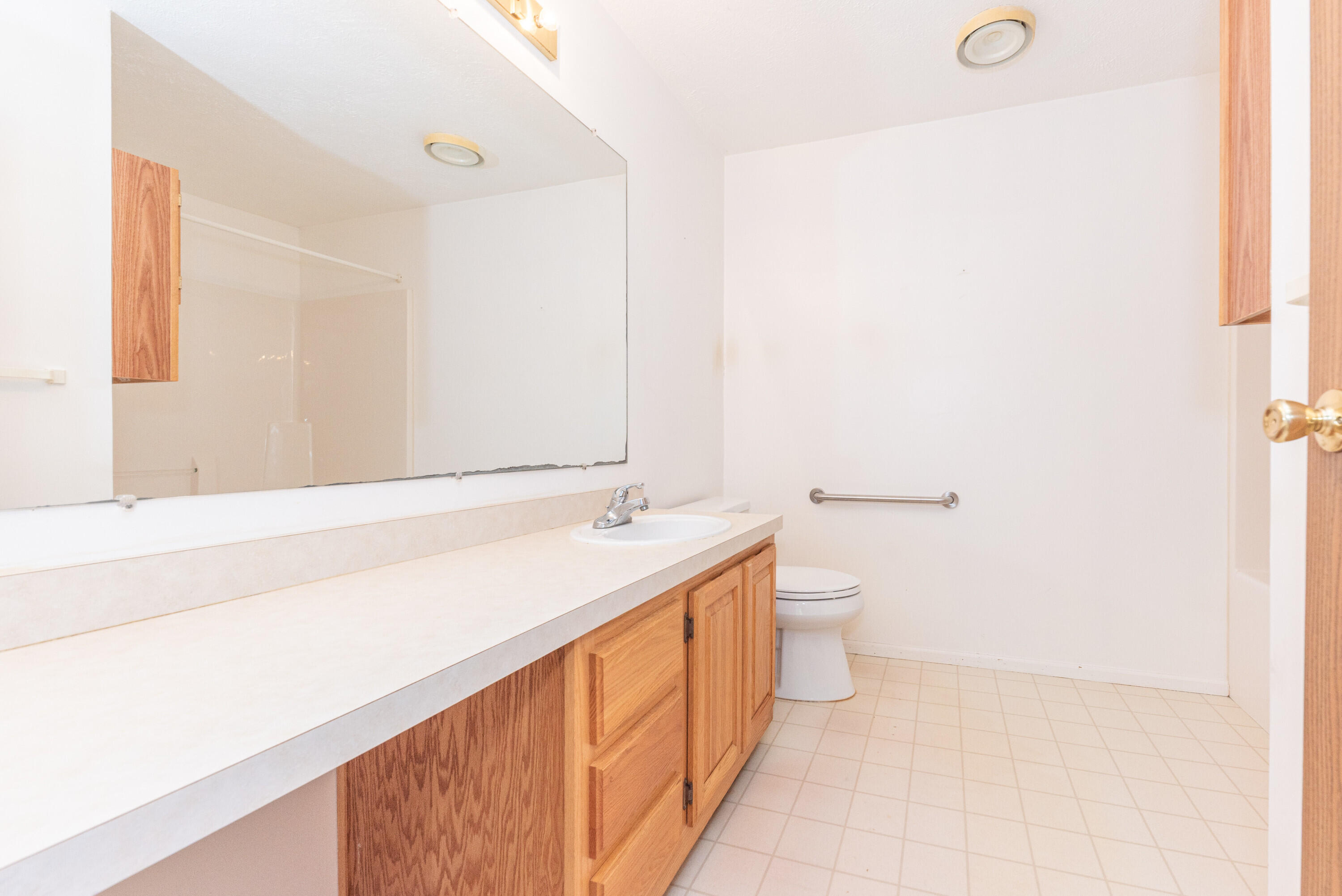 8002 Willow Road Property Photo 25