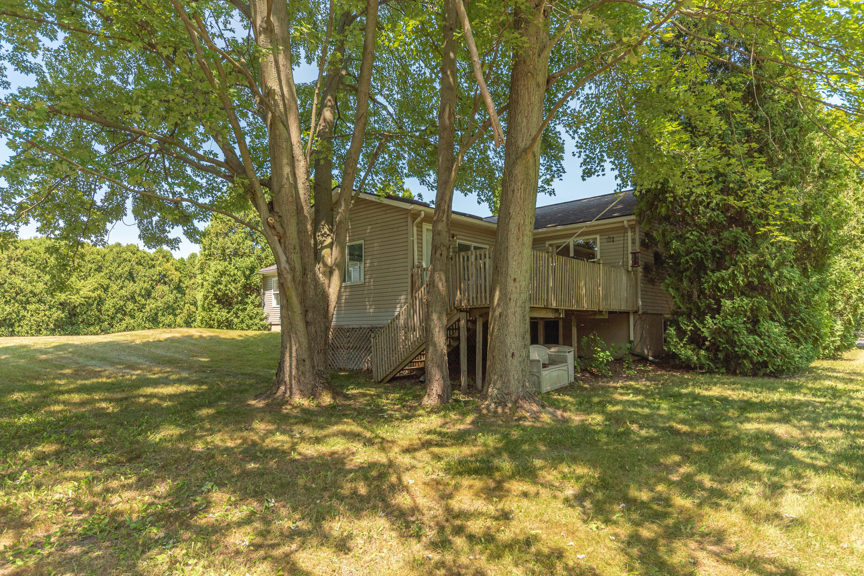 8002 Willow Road Property Photo 41
