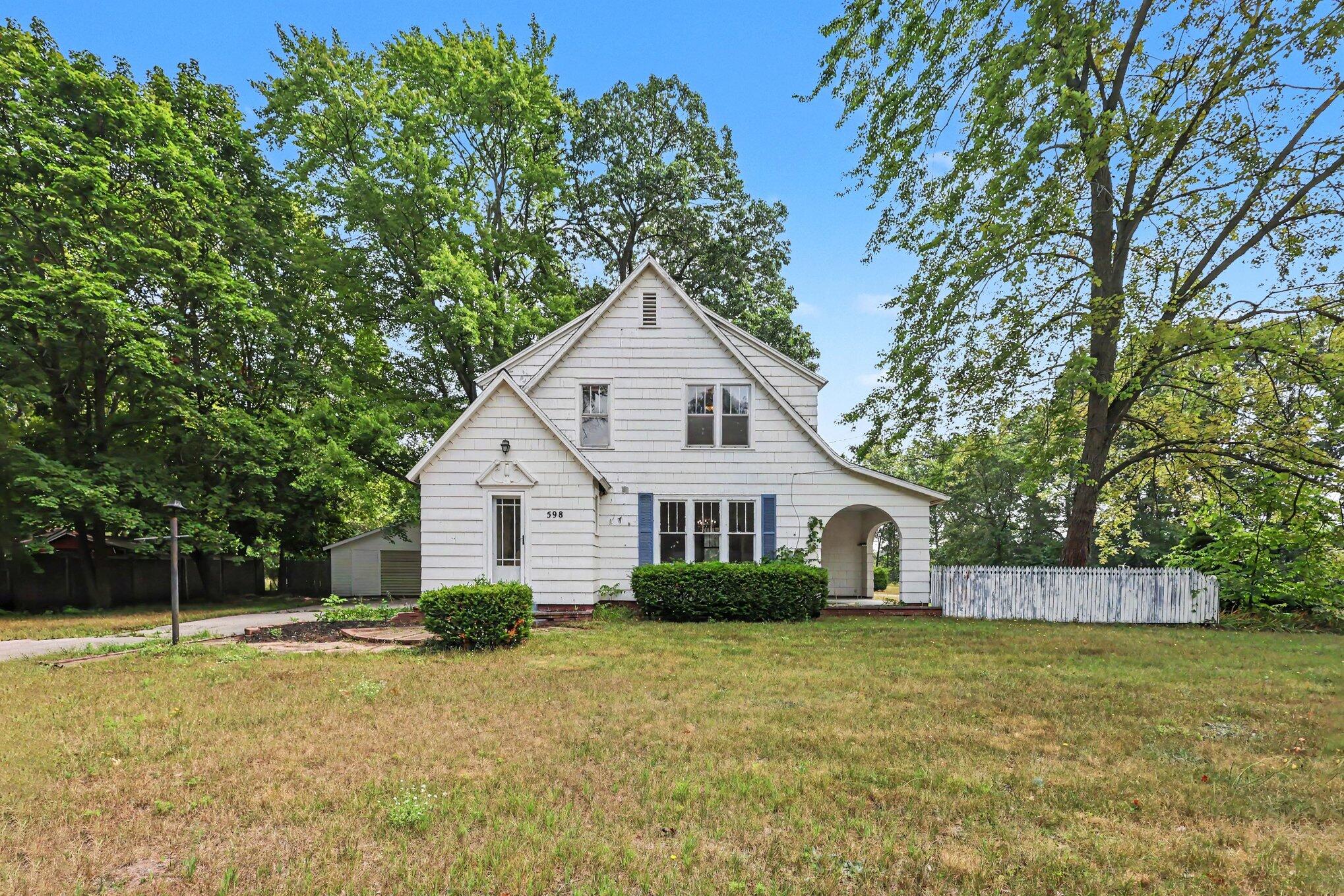 598 S Brooks Road Property Photo 1