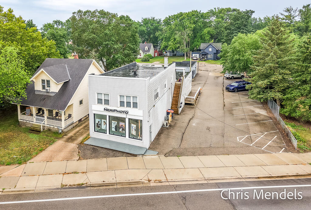 578 S Shore Drive Property Photo 8