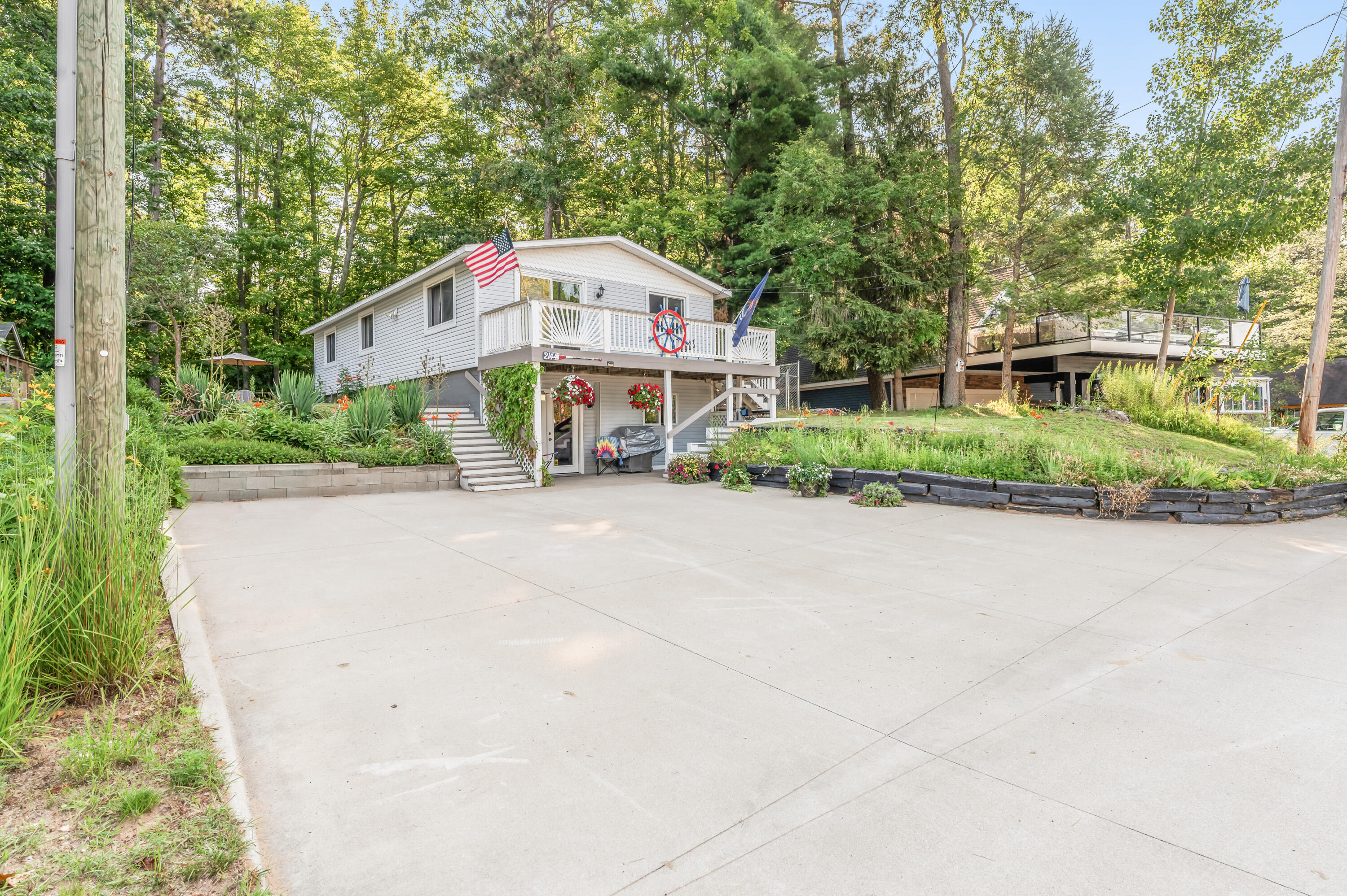2144 E Lake Mitchell Drive