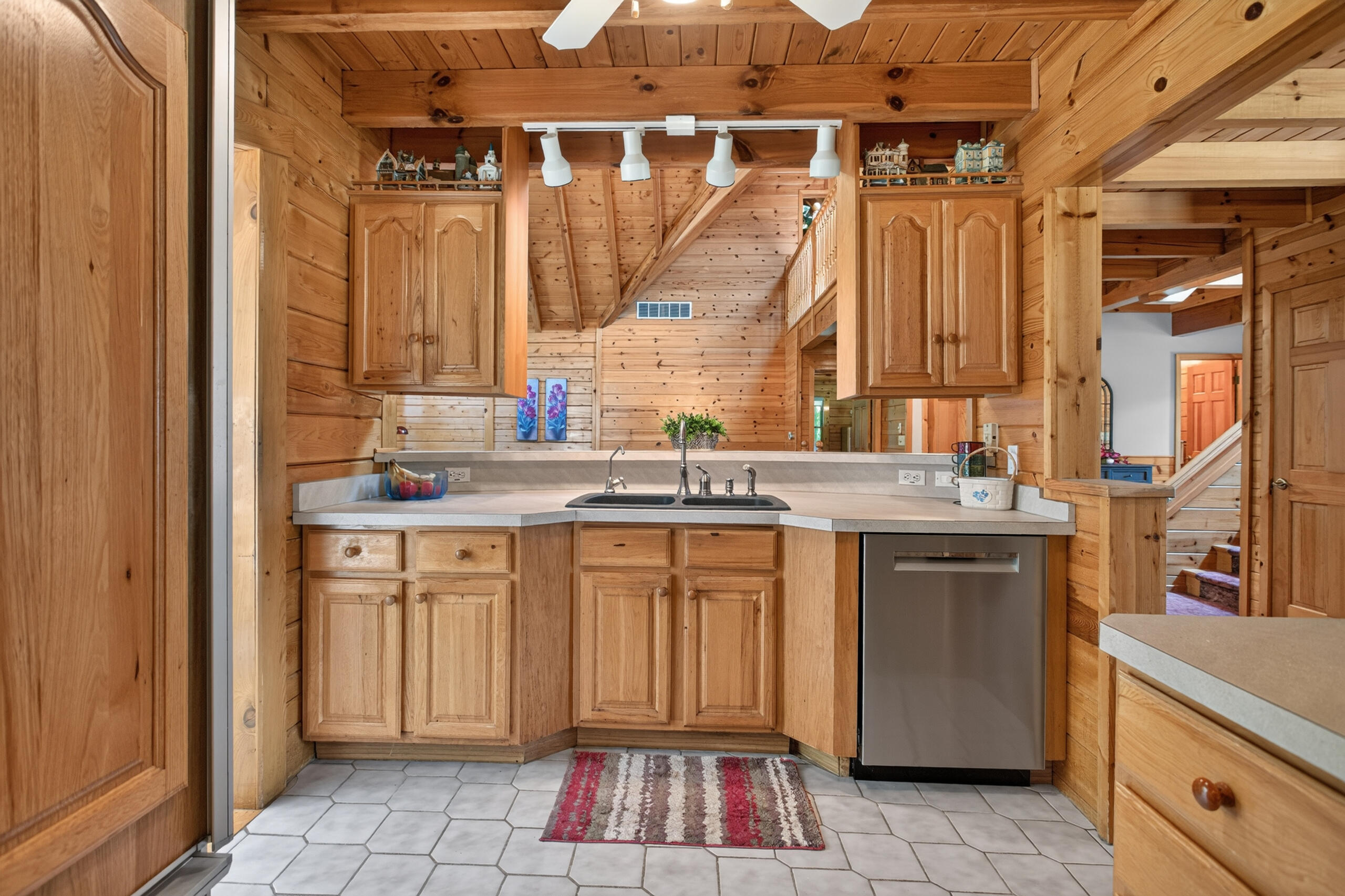 210 Union Property Photo 15