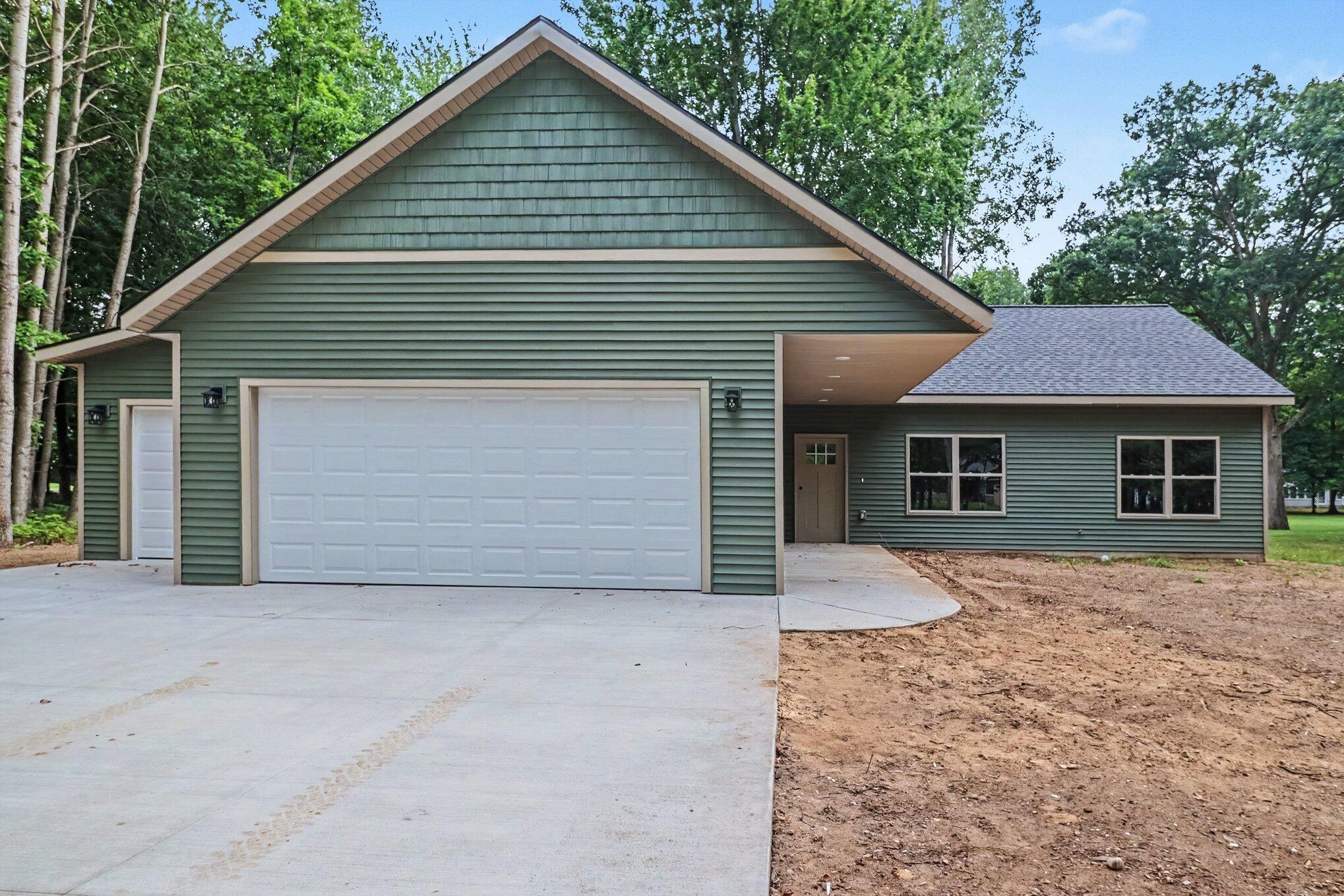 9621 Sunset Drive Property Photo 1