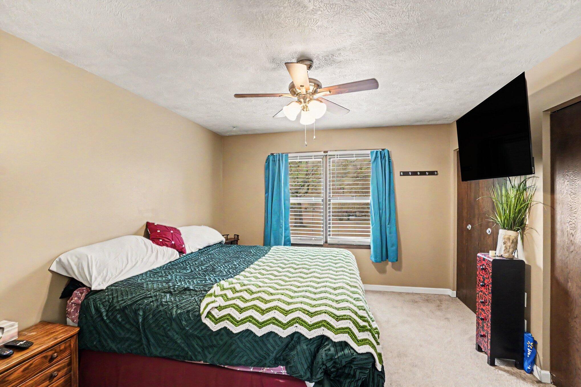 20420 Thornapple Lane Property Photo 10