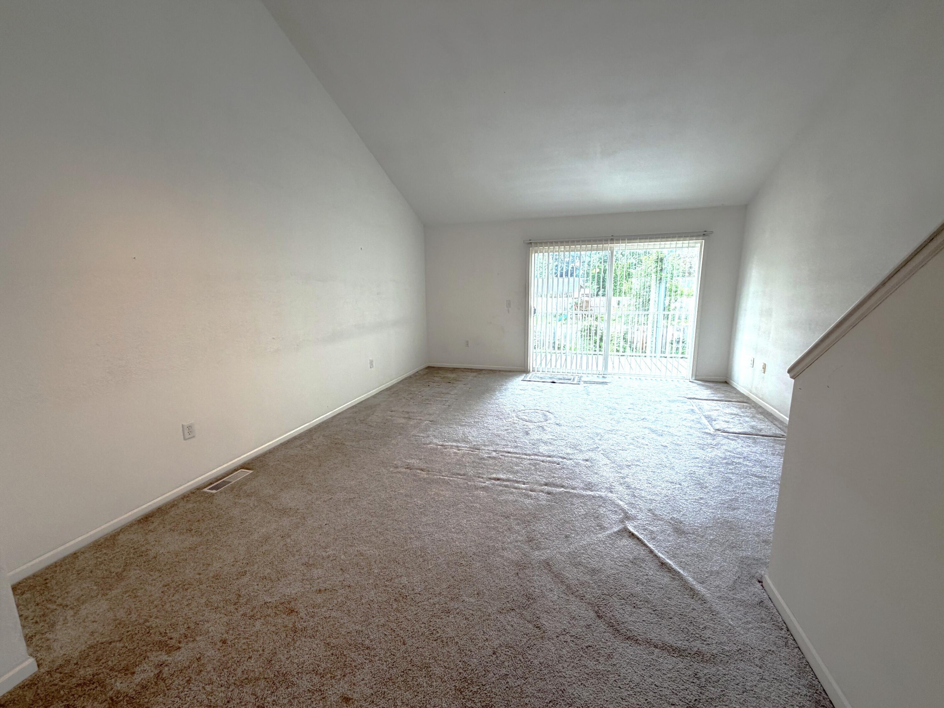 2118 Stone School Circle Property Photo 5
