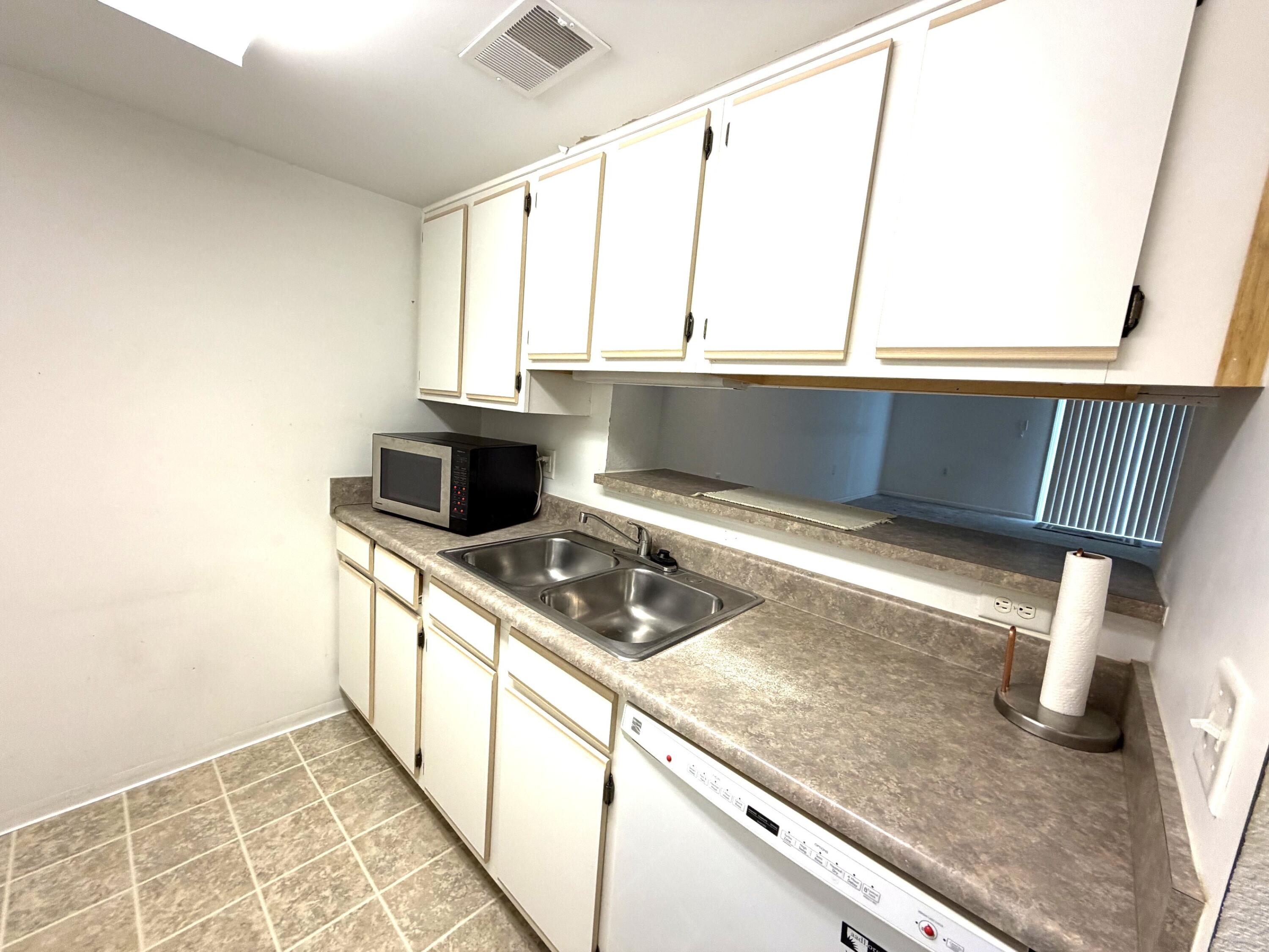 2118 Stone School Circle Property Photo 8