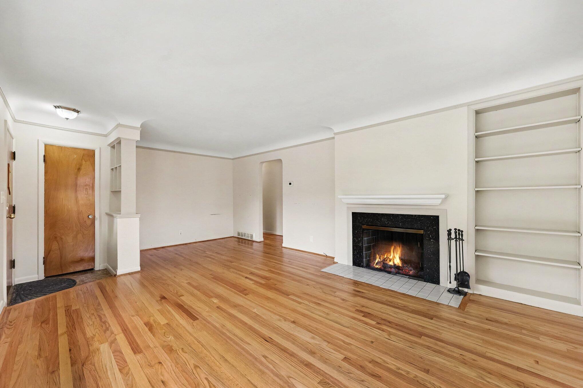 1597 Greenview Drive Property Photo 4