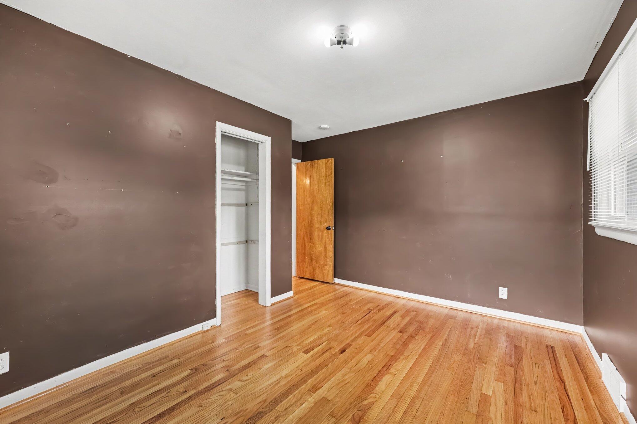 1597 Greenview Drive Property Photo 10