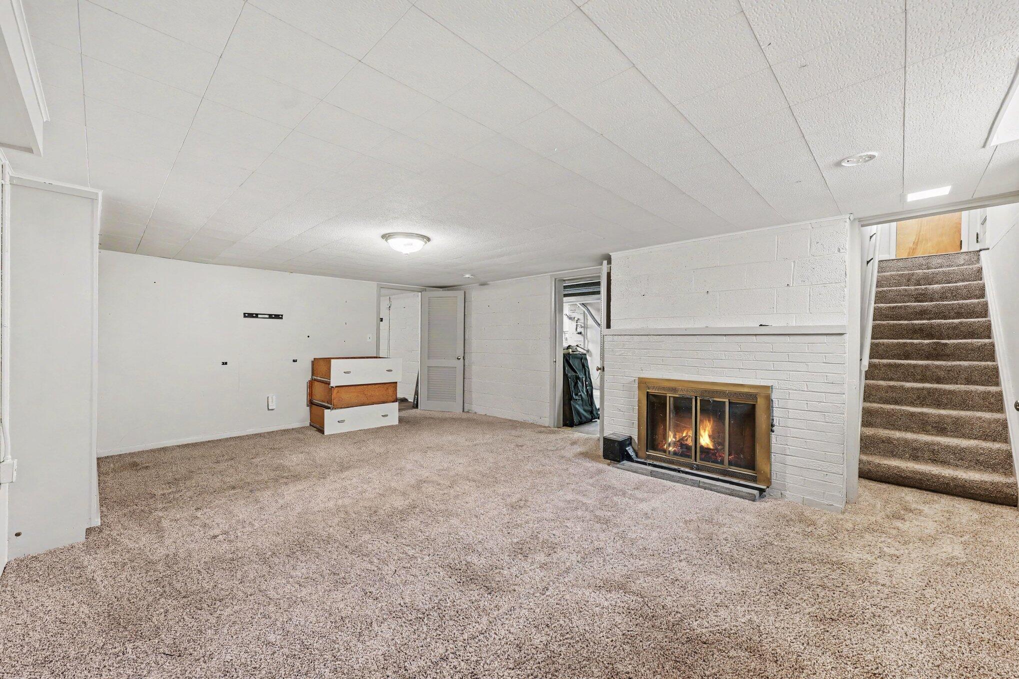 1597 Greenview Drive Property Photo 16