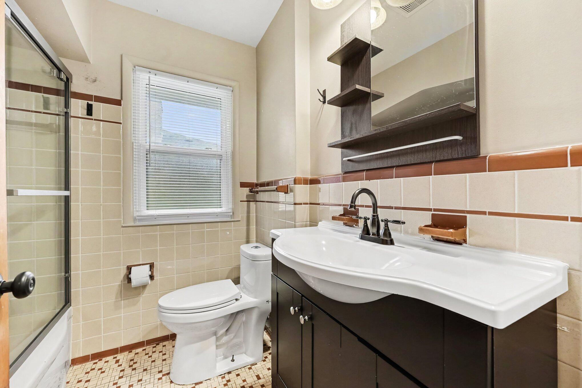 1597 Greenview Drive Property Photo 19