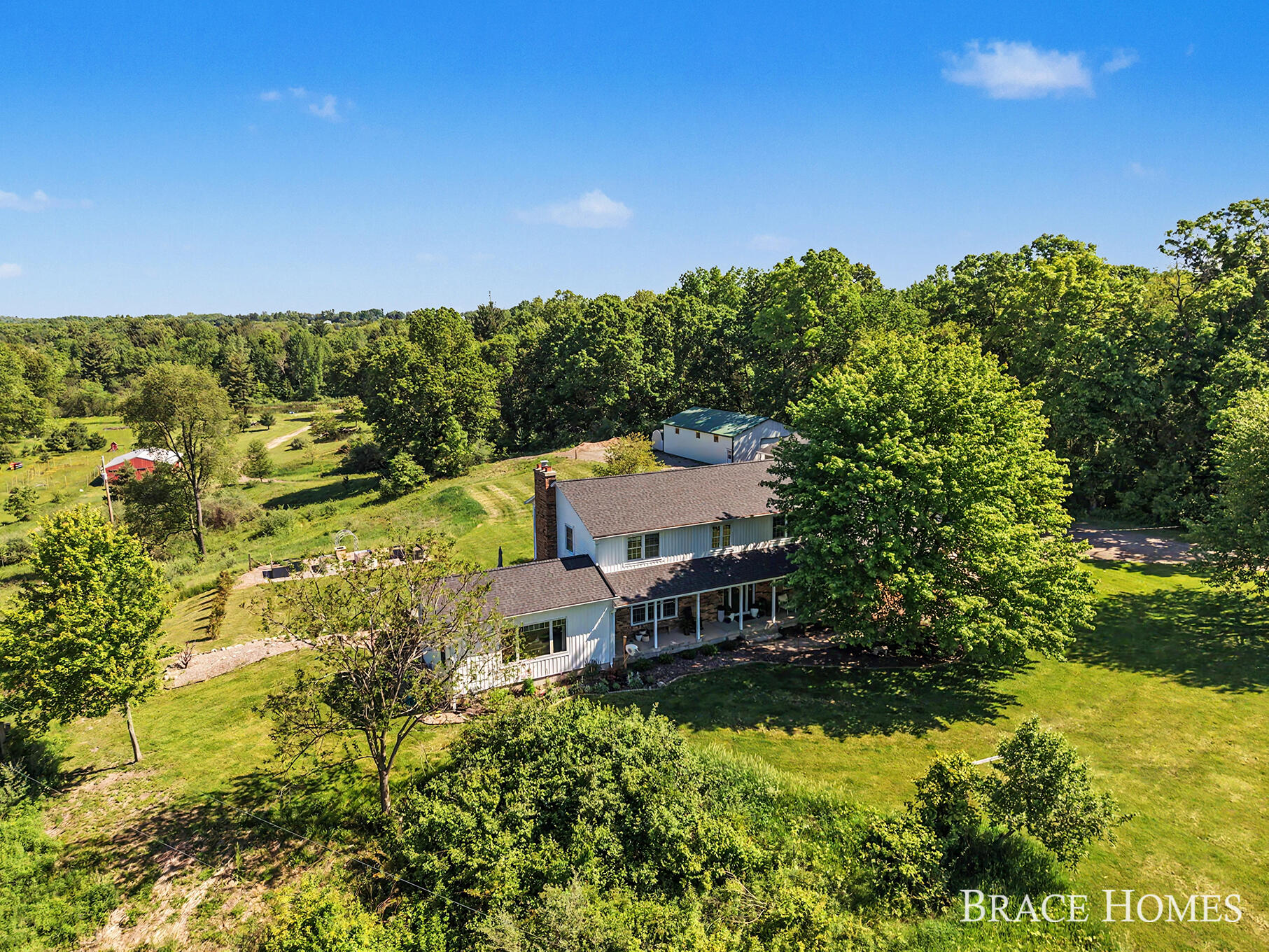 5685 11 Mile Road Ne Property Photo 1