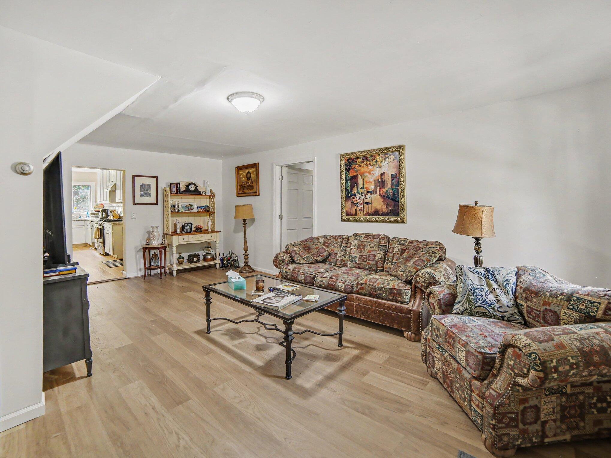 612 E Melendy Street Property Photo 5