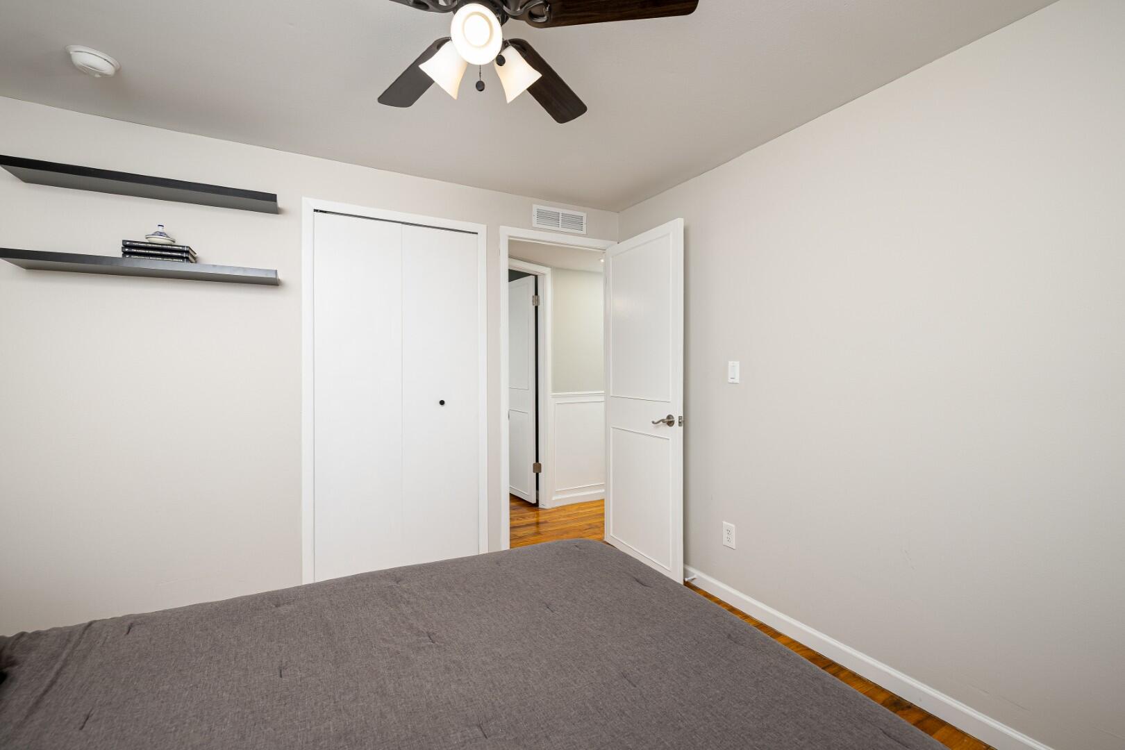12 W Eden Court Property Photo 18