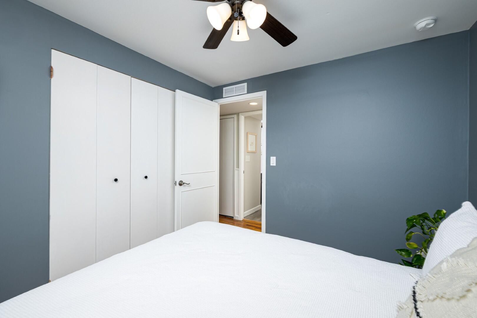 12 W Eden Court Property Photo 20