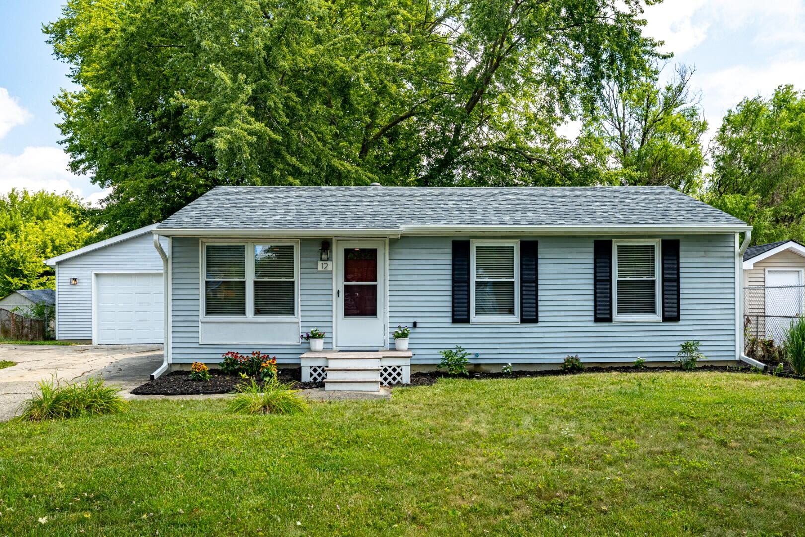 12 W Eden Court Property Photo 24