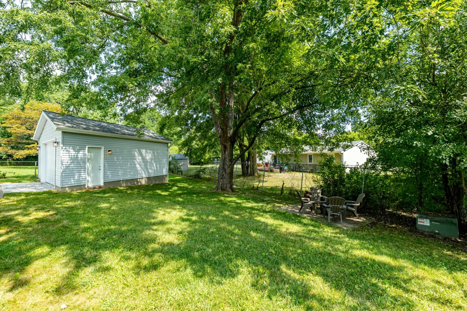 12 W Eden Court Property Photo 32