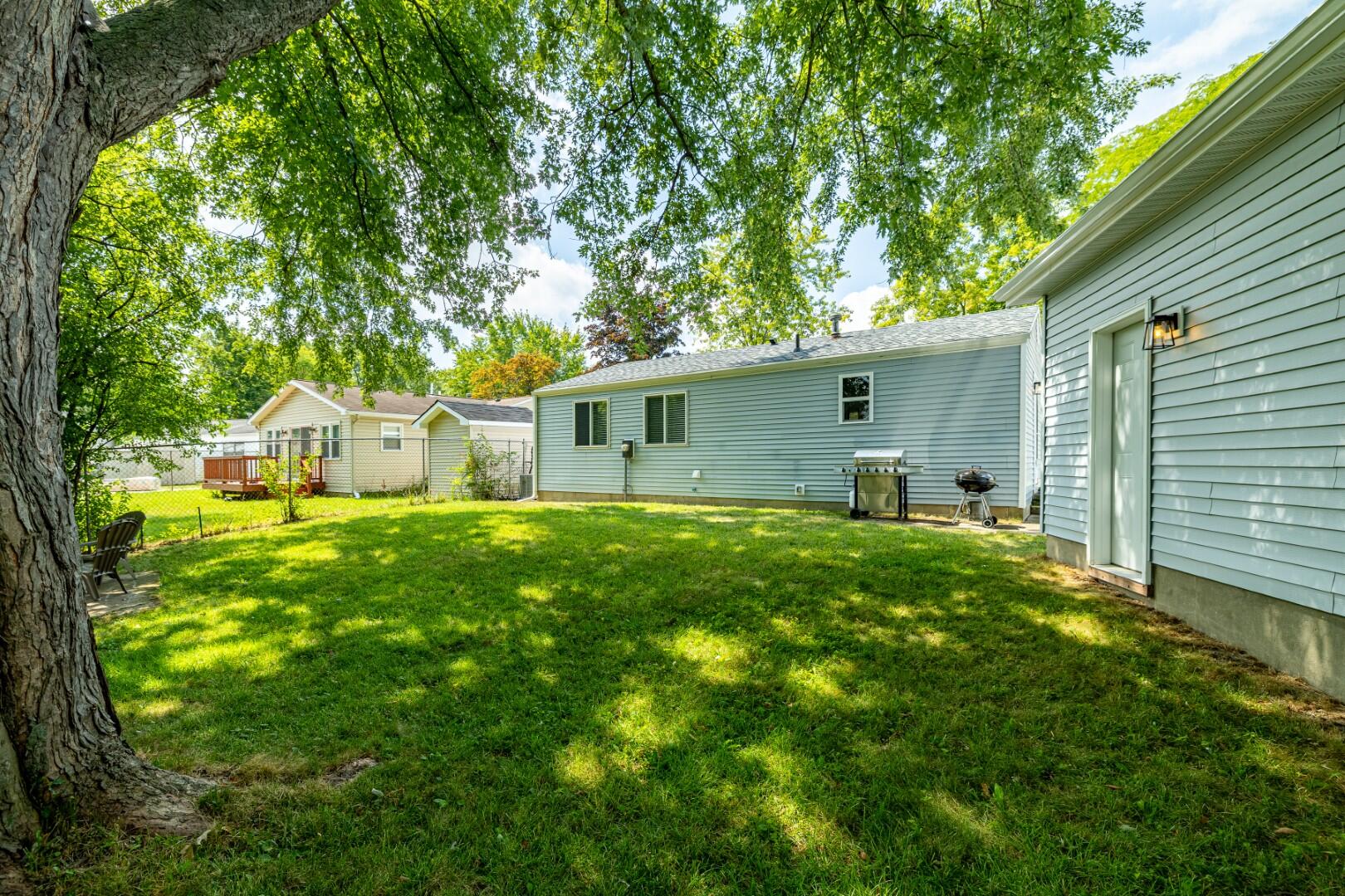 12 W Eden Court Property Photo 35