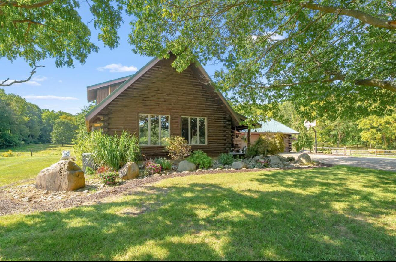 3310 26th Street Property Photo 2