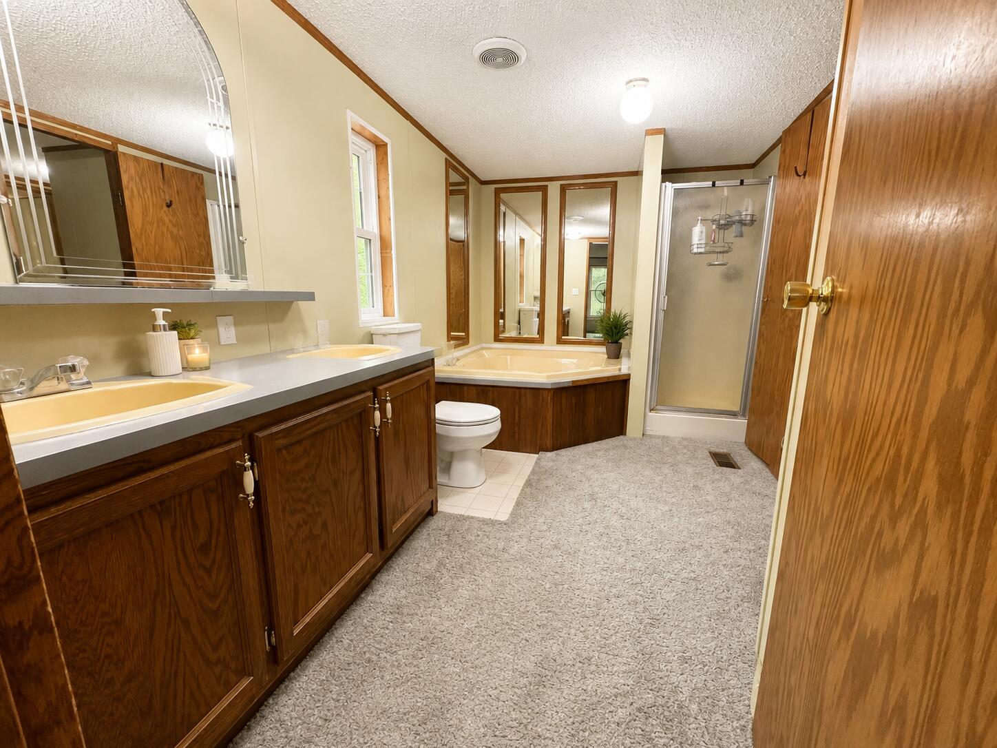 12945 Saddler Road Property Photo 12
