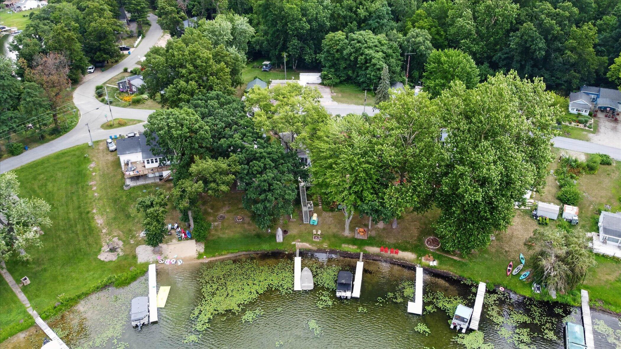 52784 Twin Lakeview Drive Property Photo 3