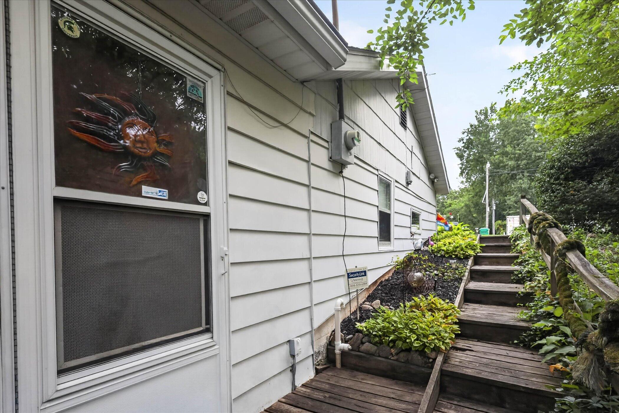 52784 Twin Lakeview Drive Property Photo 6