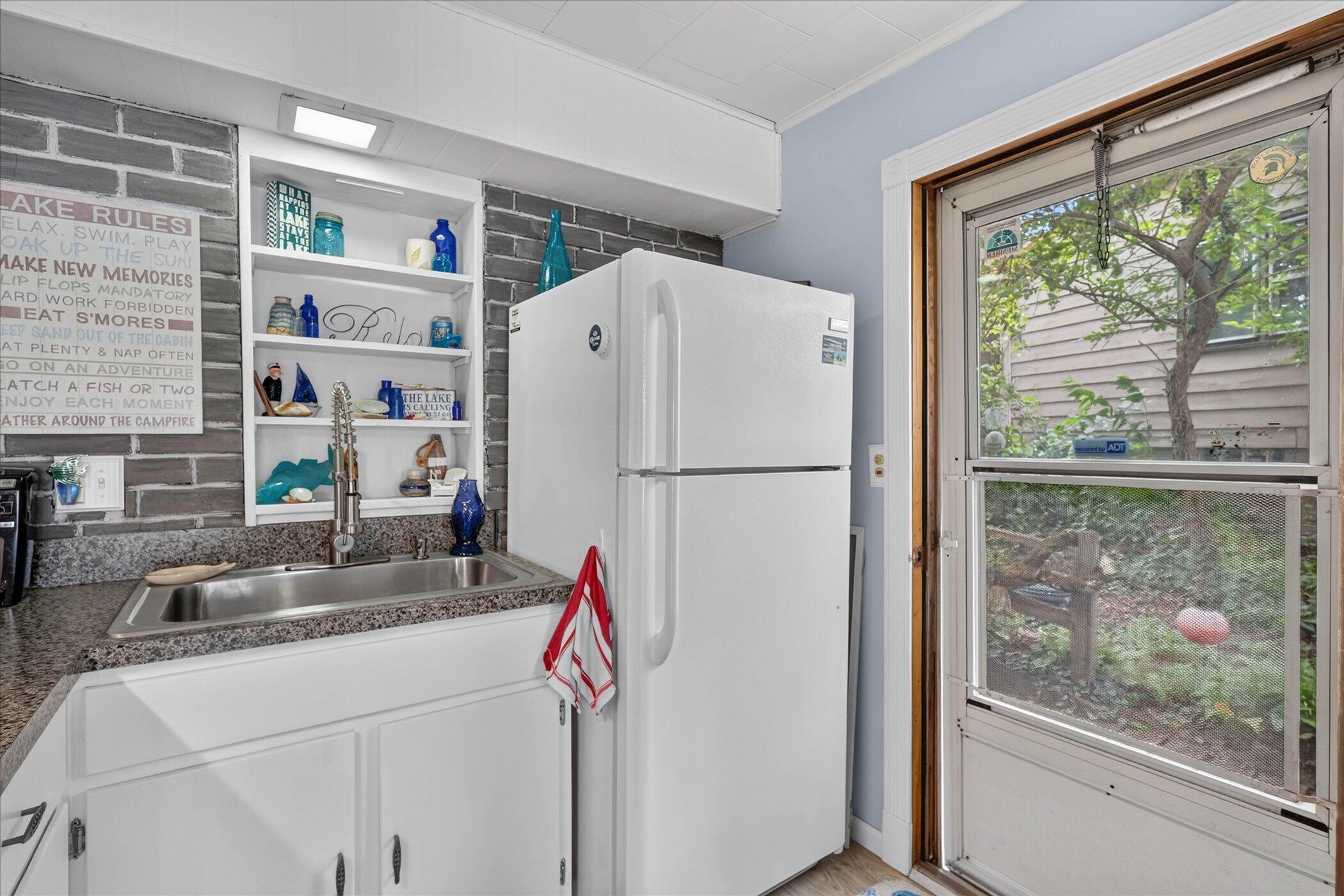 52784 Twin Lakeview Drive Property Photo 9