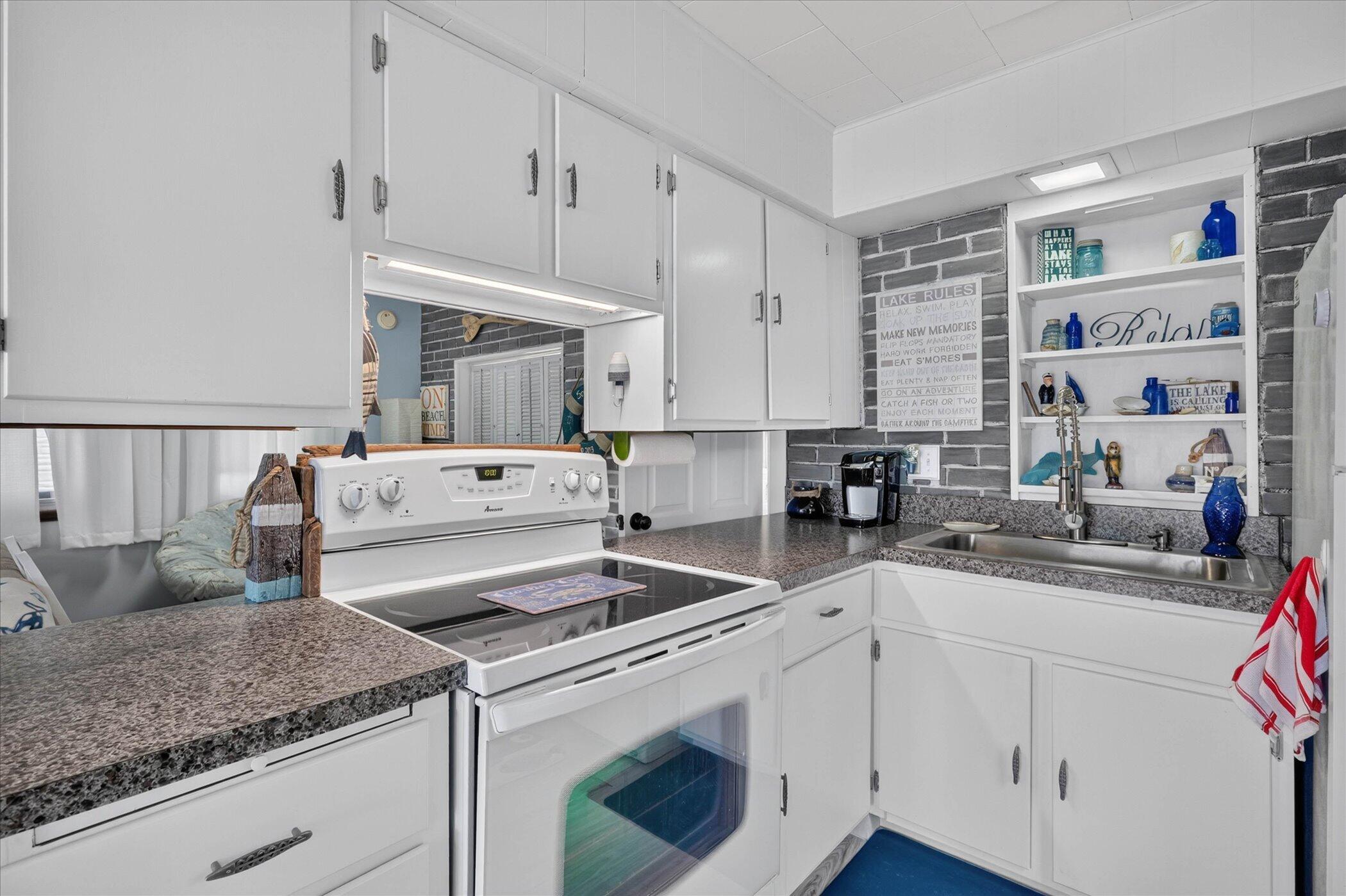 52784 Twin Lakeview Drive Property Photo 10