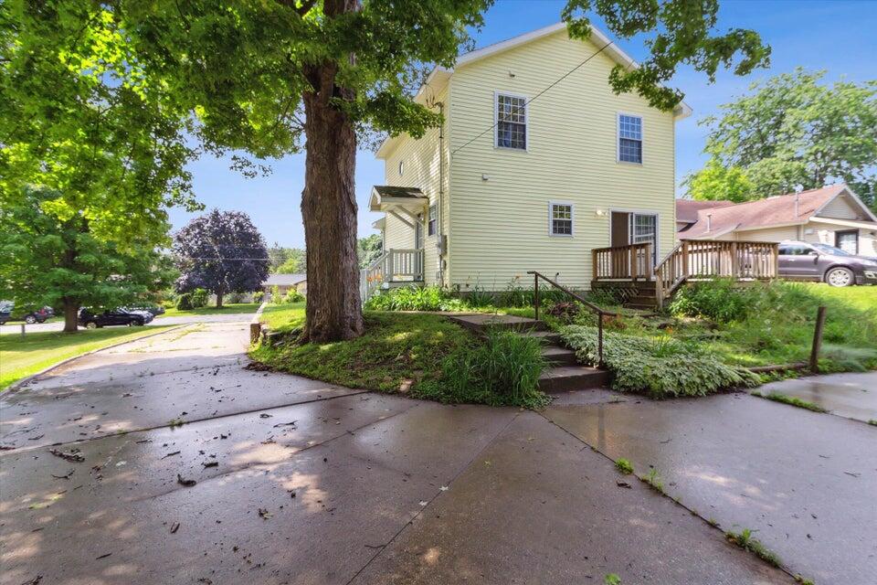 538 W Upton Avenue Property Photo 34