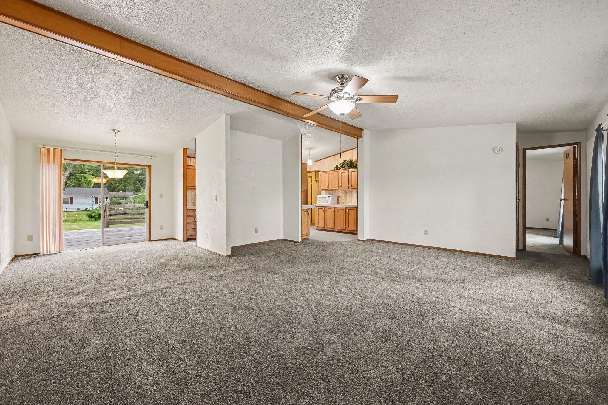 511 N Erie Street Property Photo 5