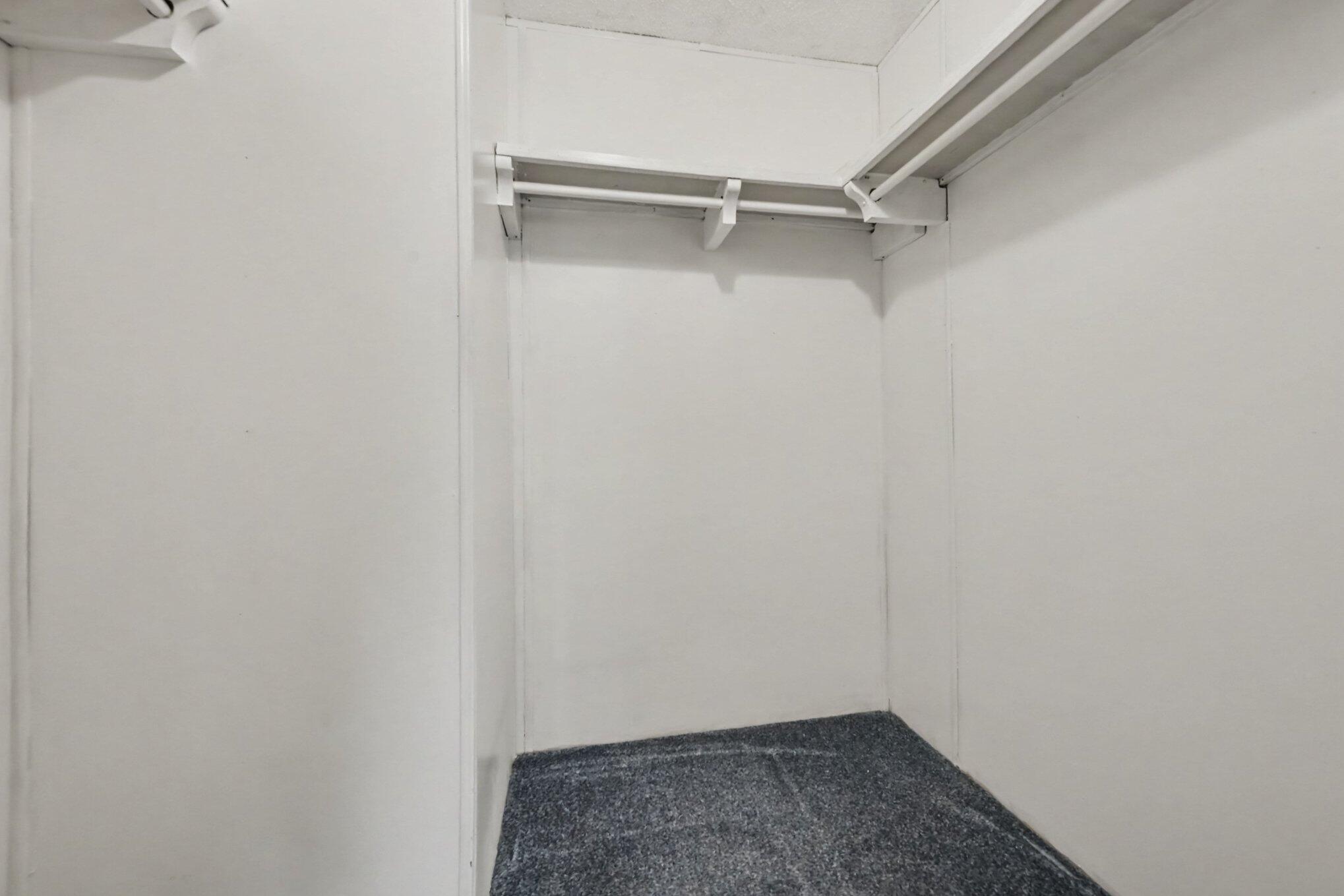 511 N Erie Street Property Photo 13