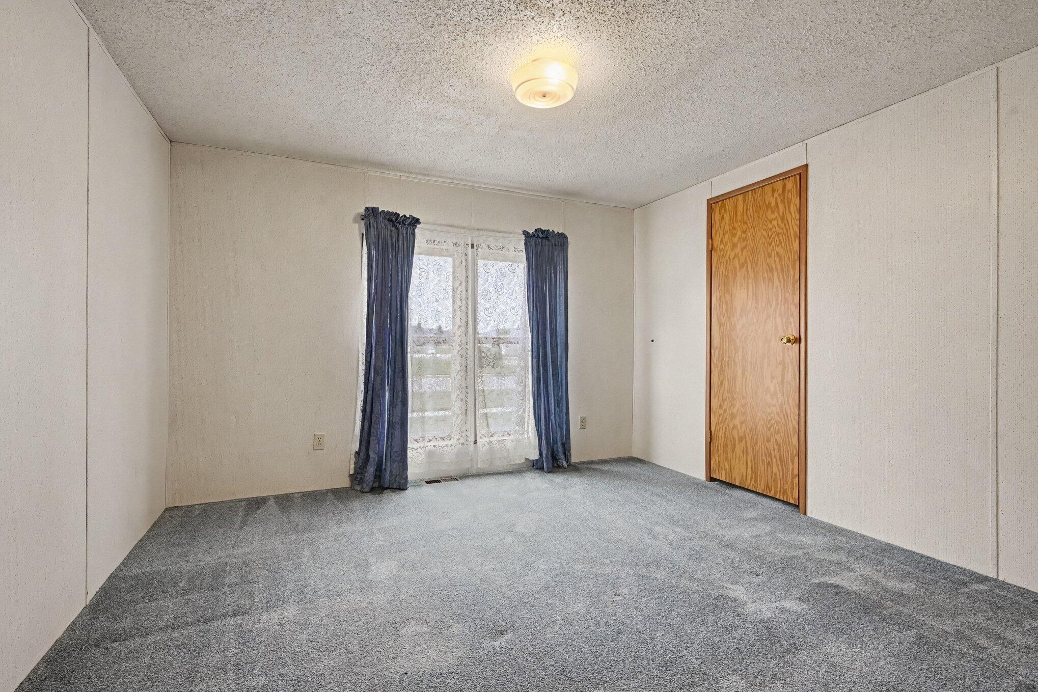 511 N Erie Street Property Photo 16