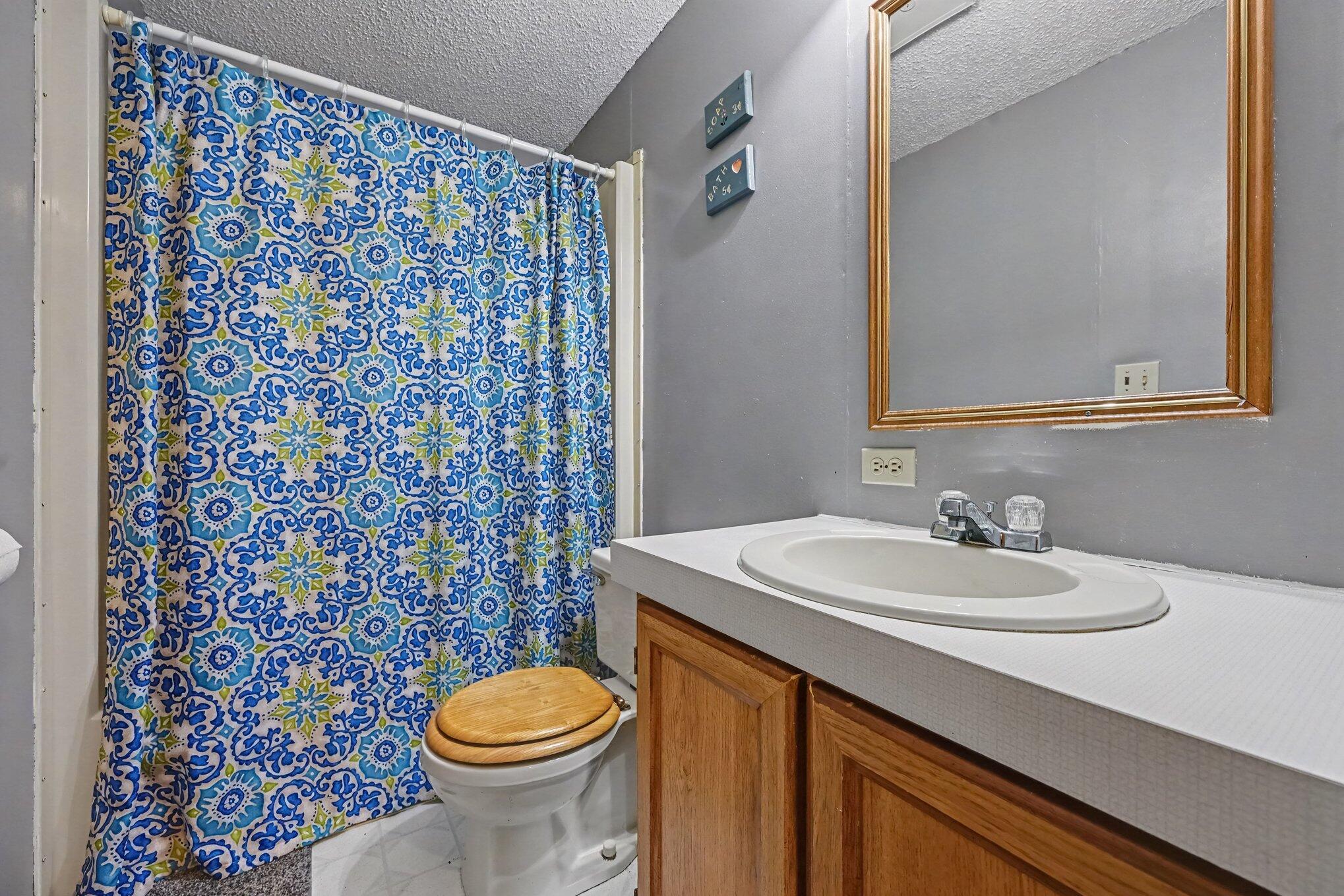 511 N Erie Street Property Photo 18