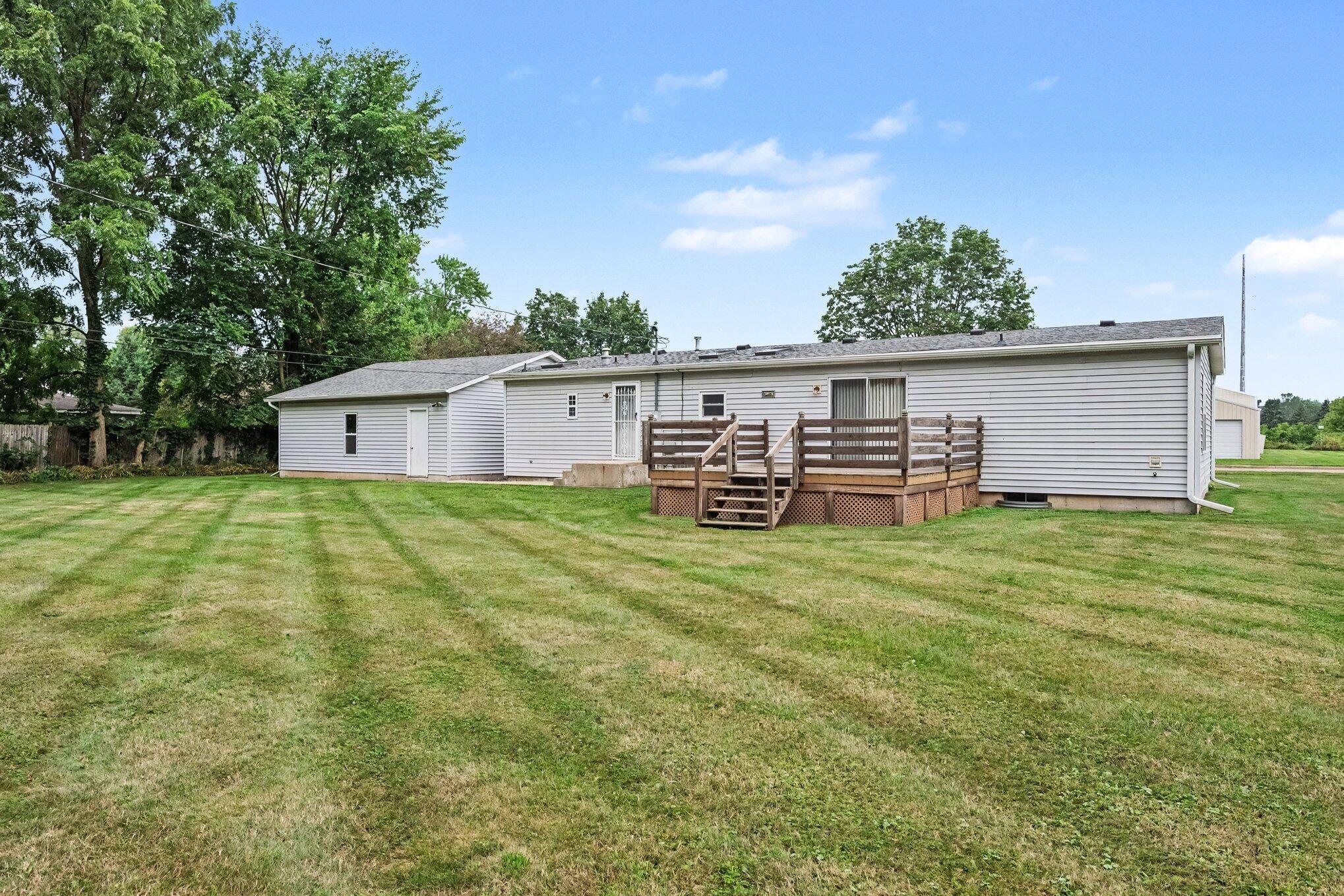 511 N Erie Street Property Photo 24
