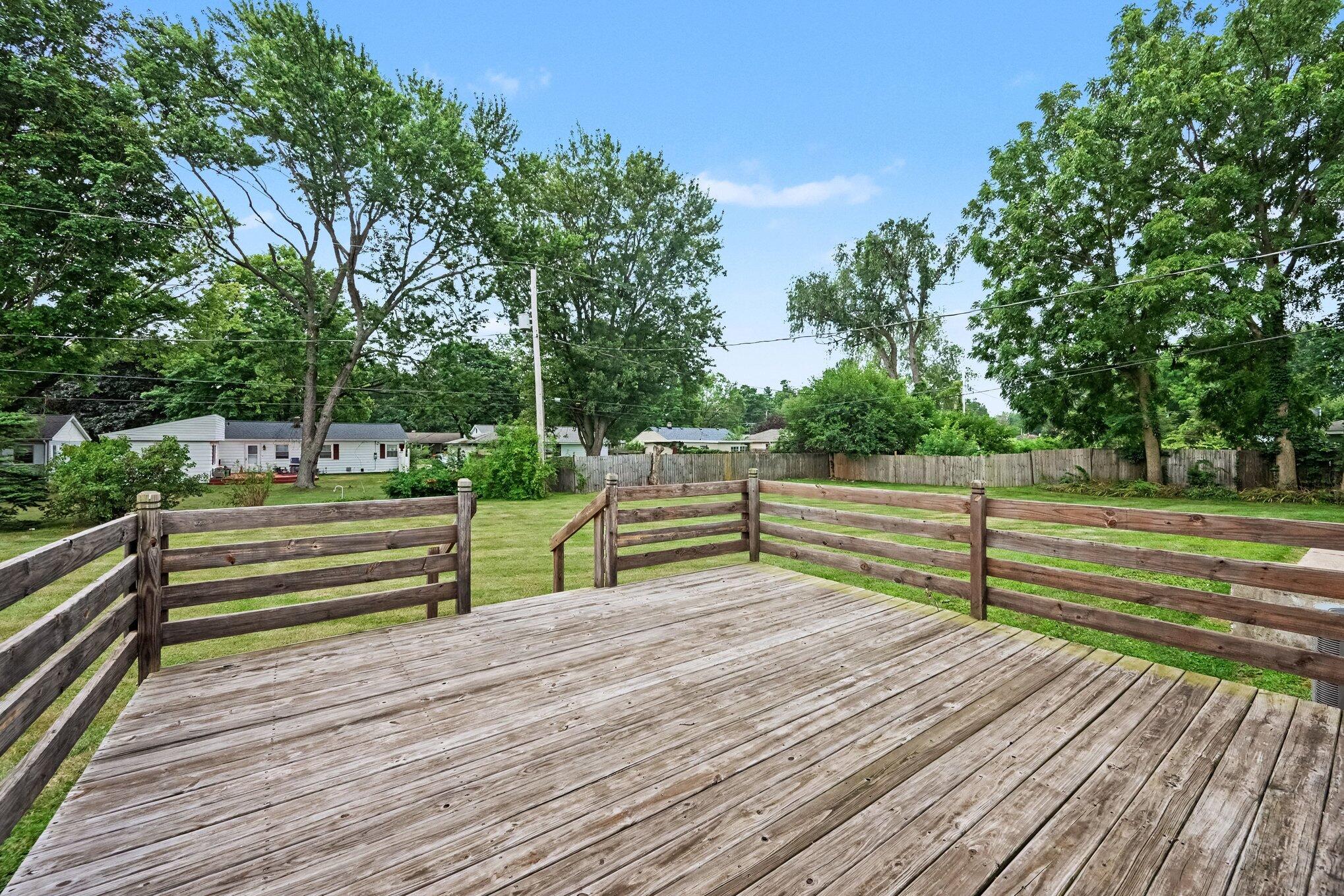 511 N Erie Street Property Photo 25