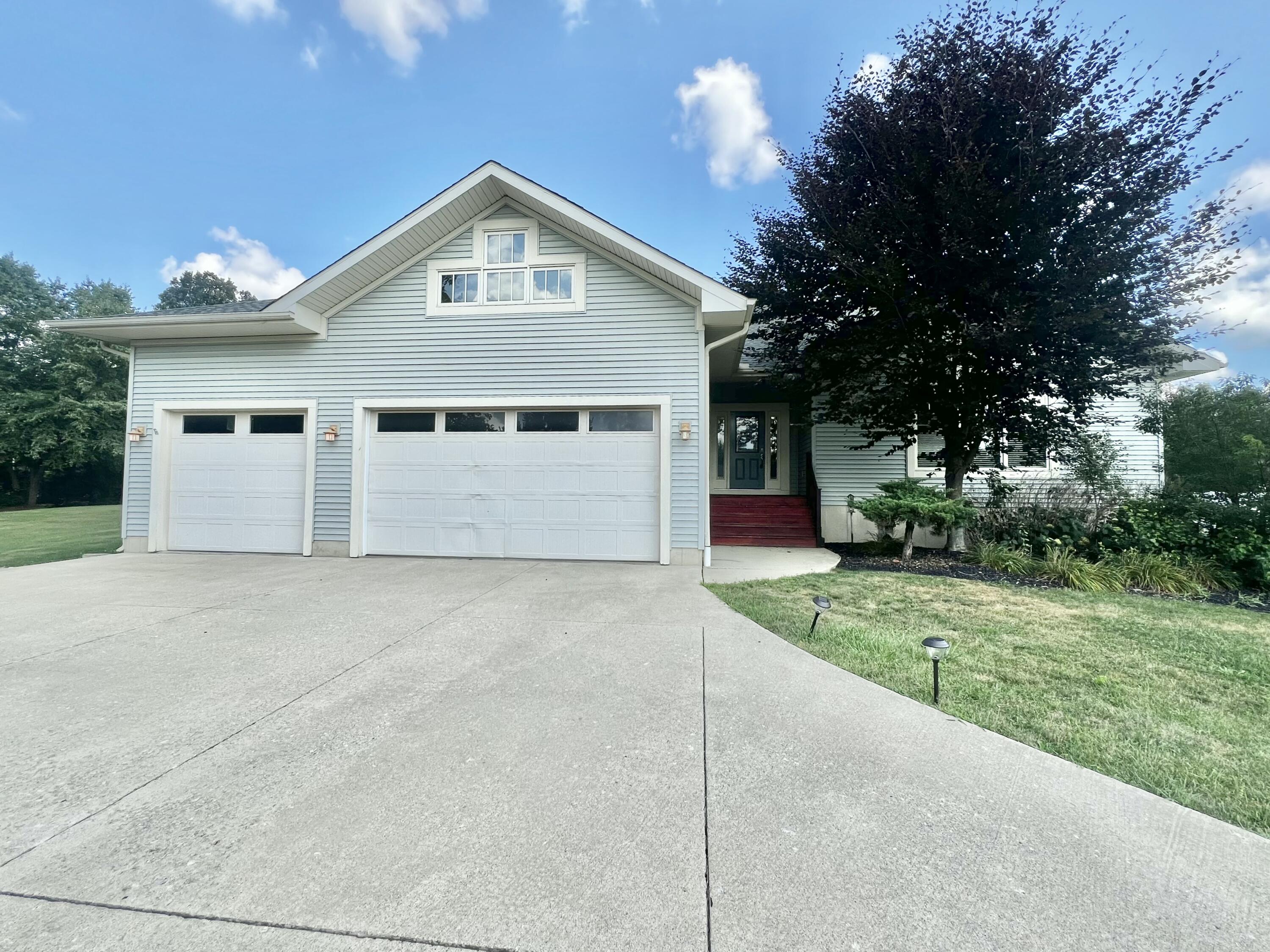 132 Remington Drive Property Photo 3