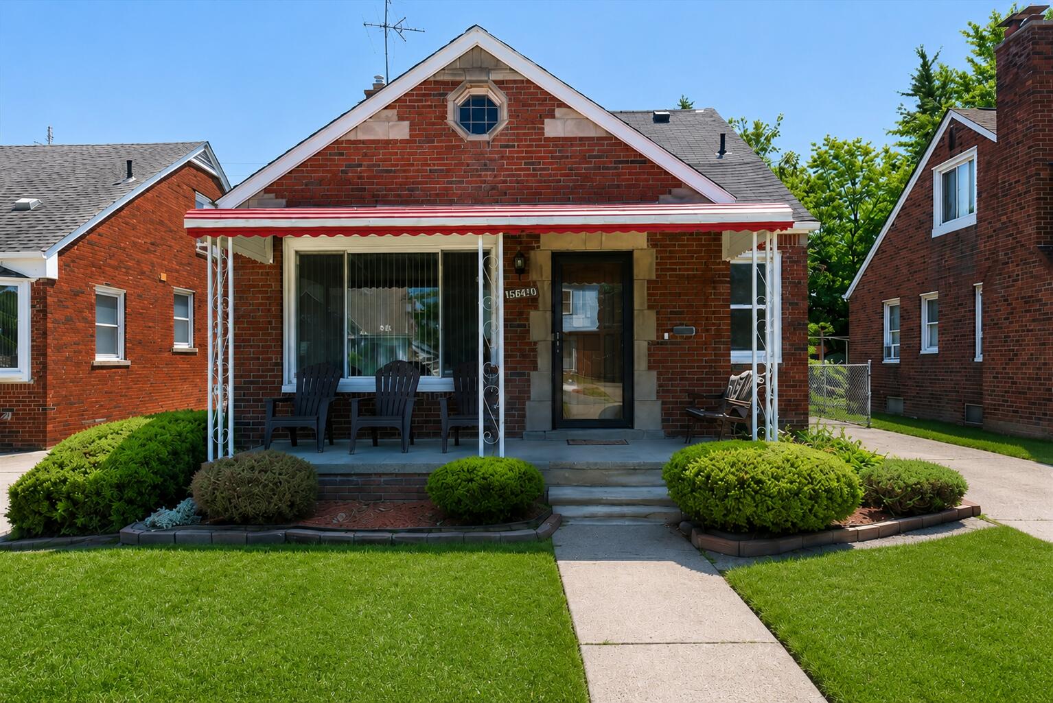 15640 Stricker Avenue Property Photo 1