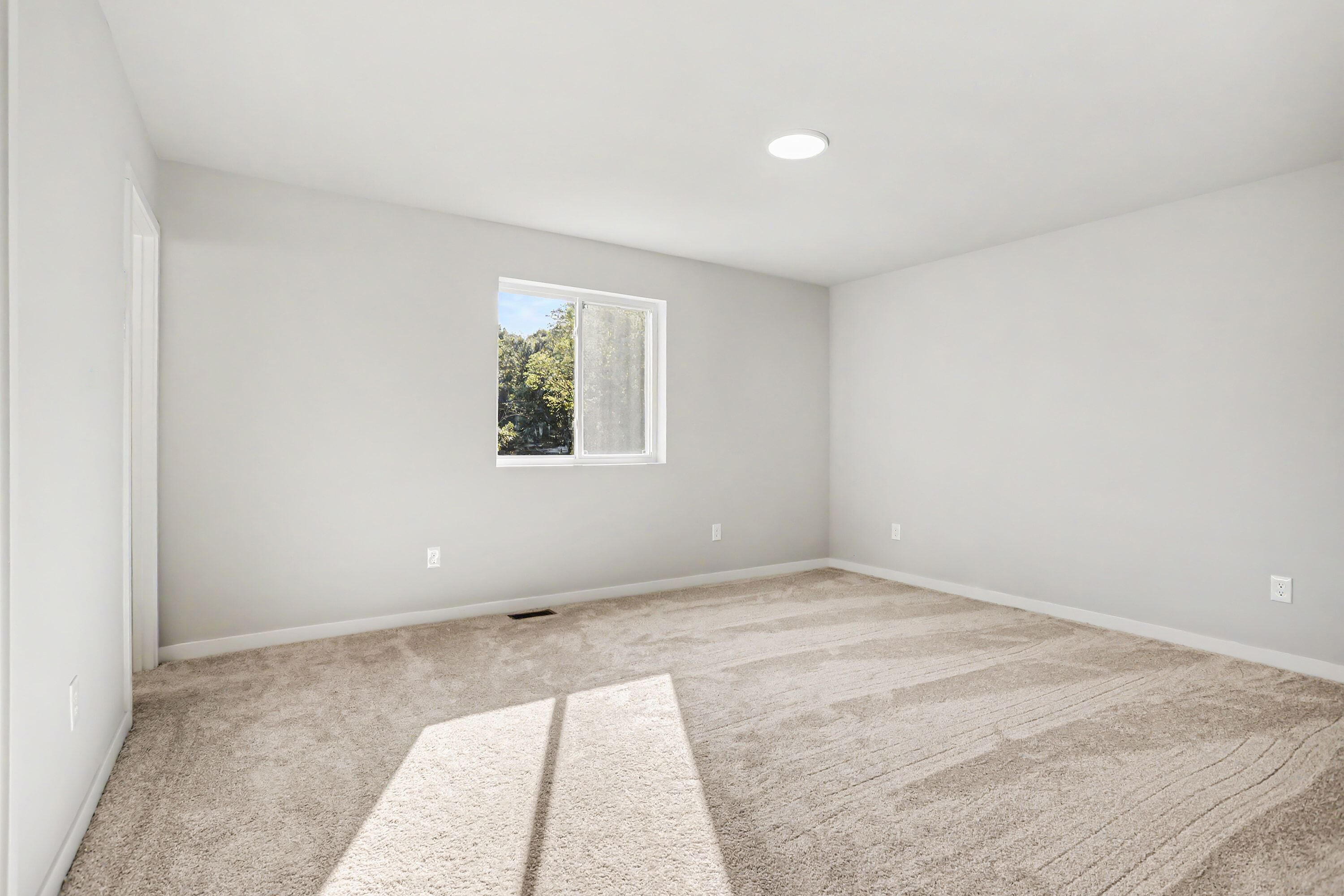 18370 Loganwood Trail Property Photo 10