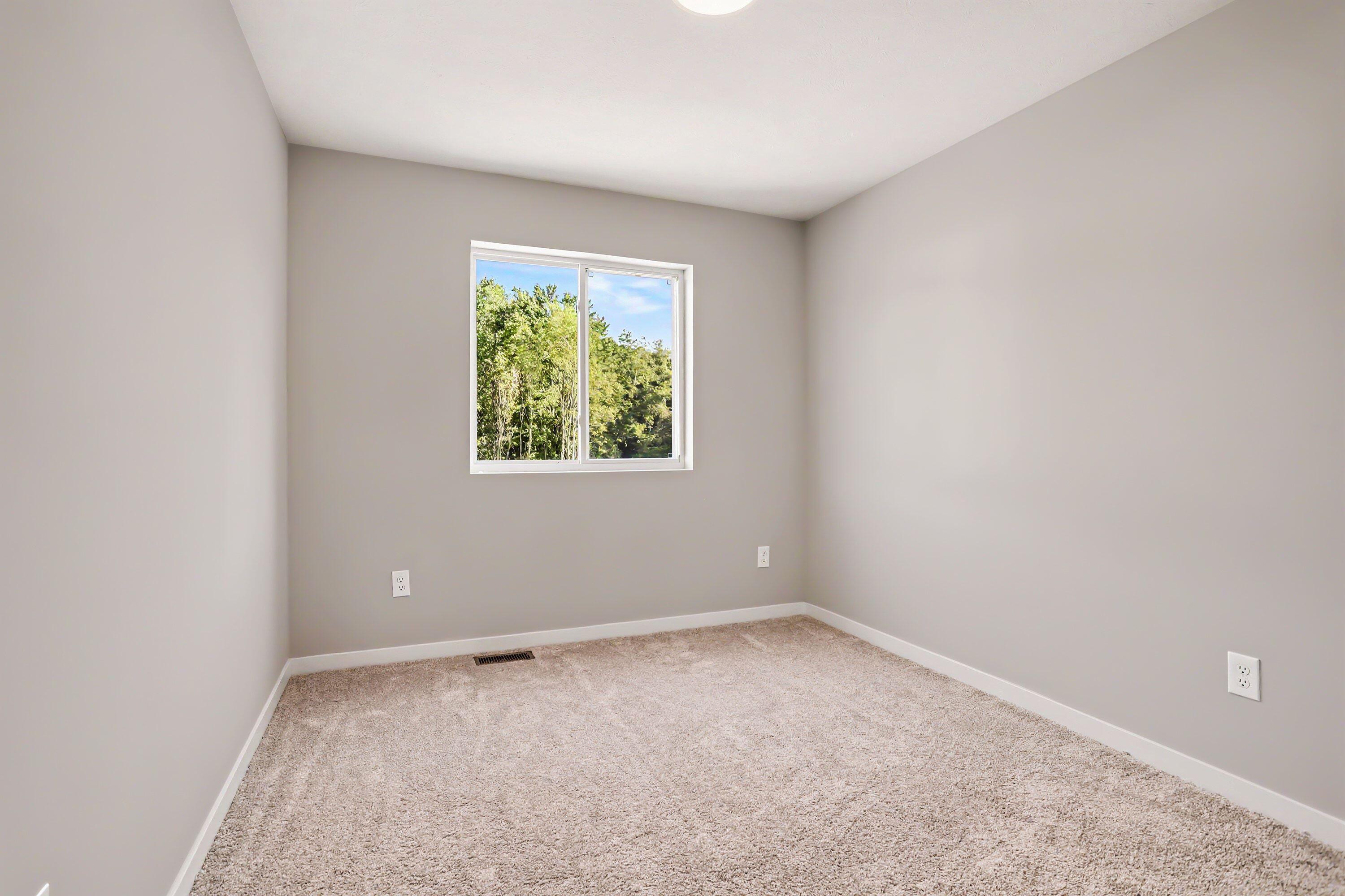 18370 Loganwood Trail Property Photo 13