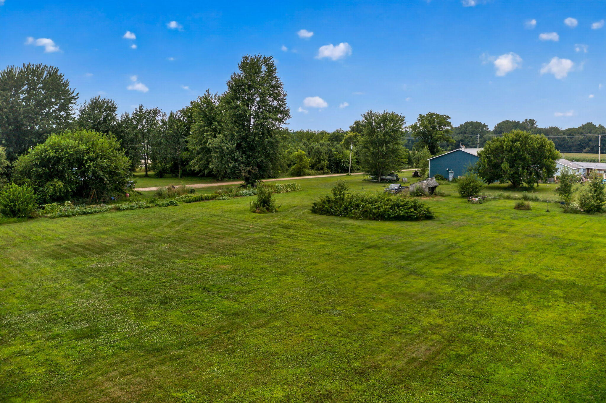 30083 M 62 W Property Photo 31