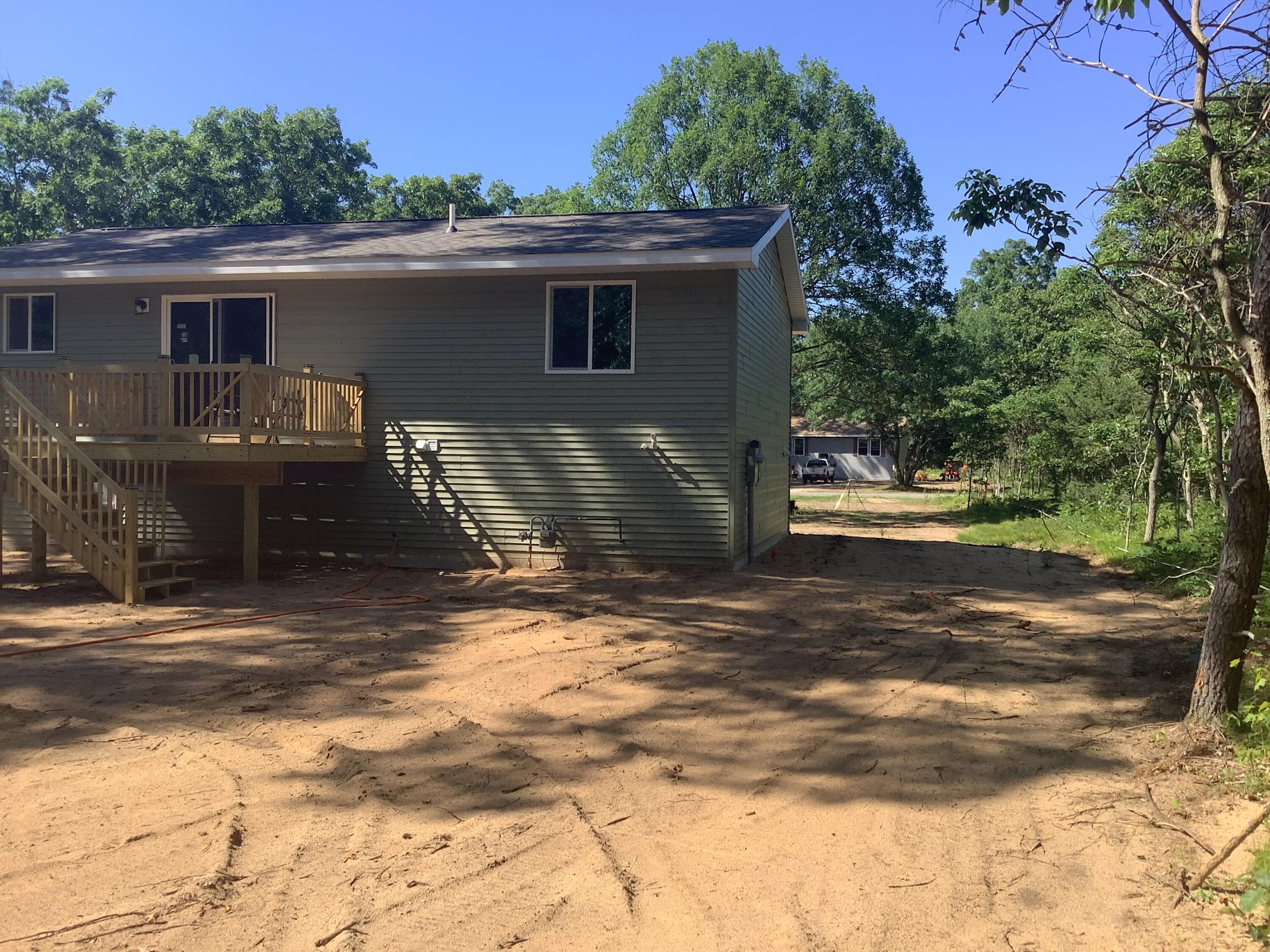 14357 Elk Run Property Photo 3