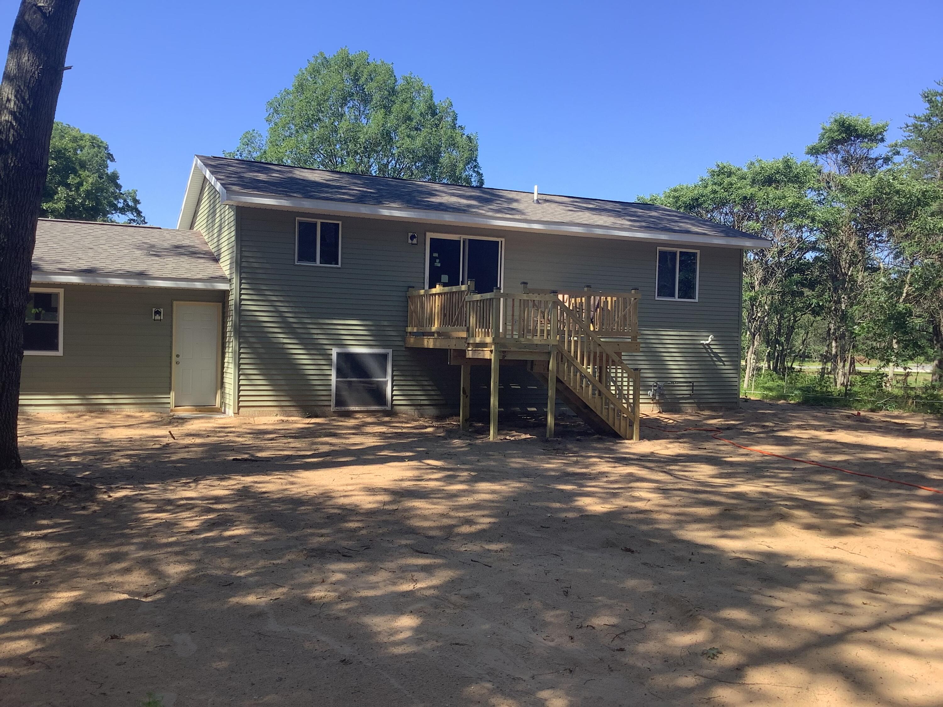 14357 Elk Run Property Photo 4