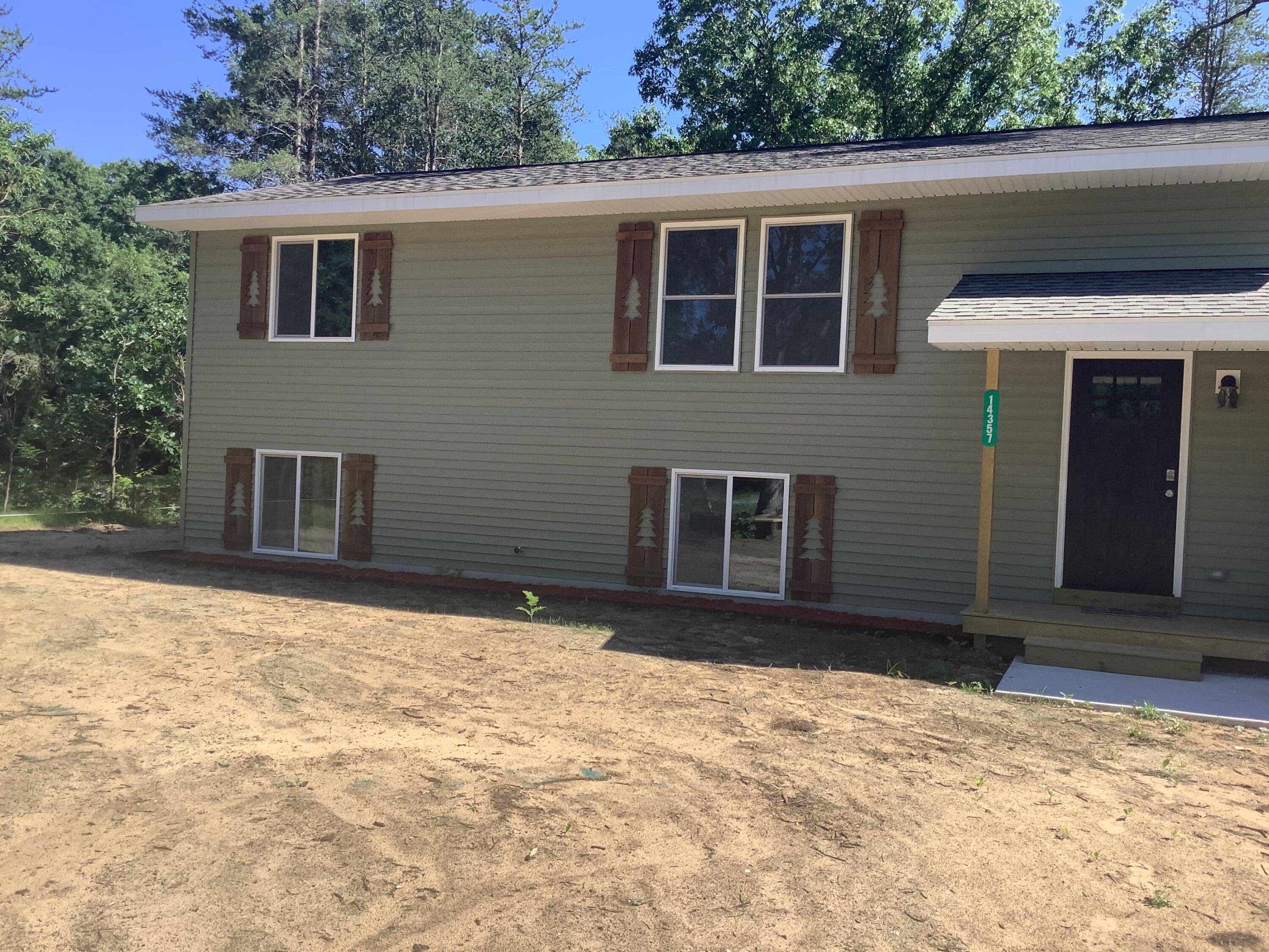 14357 Elk Run Property Photo 7