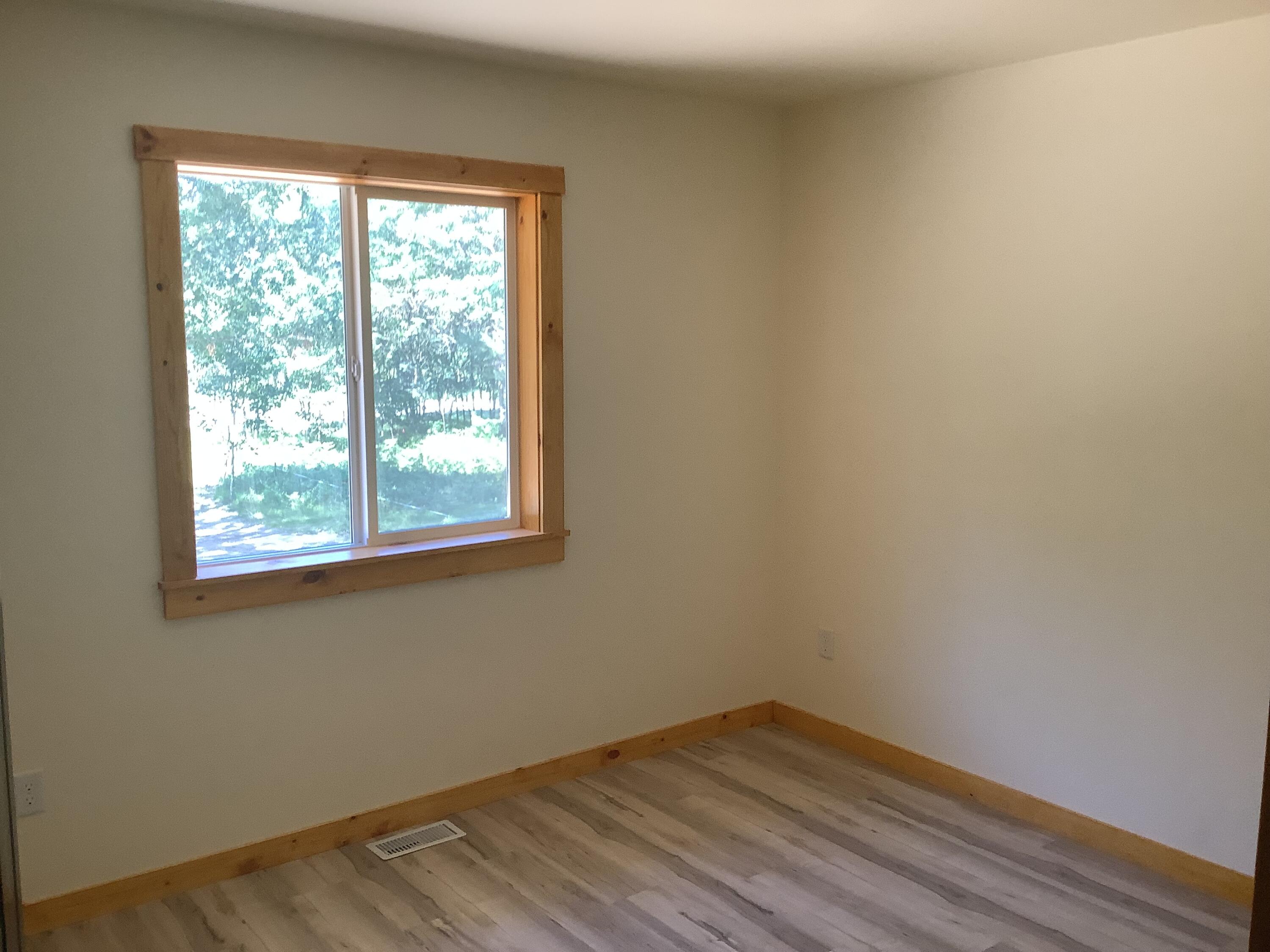 14357 Elk Run Property Photo 32