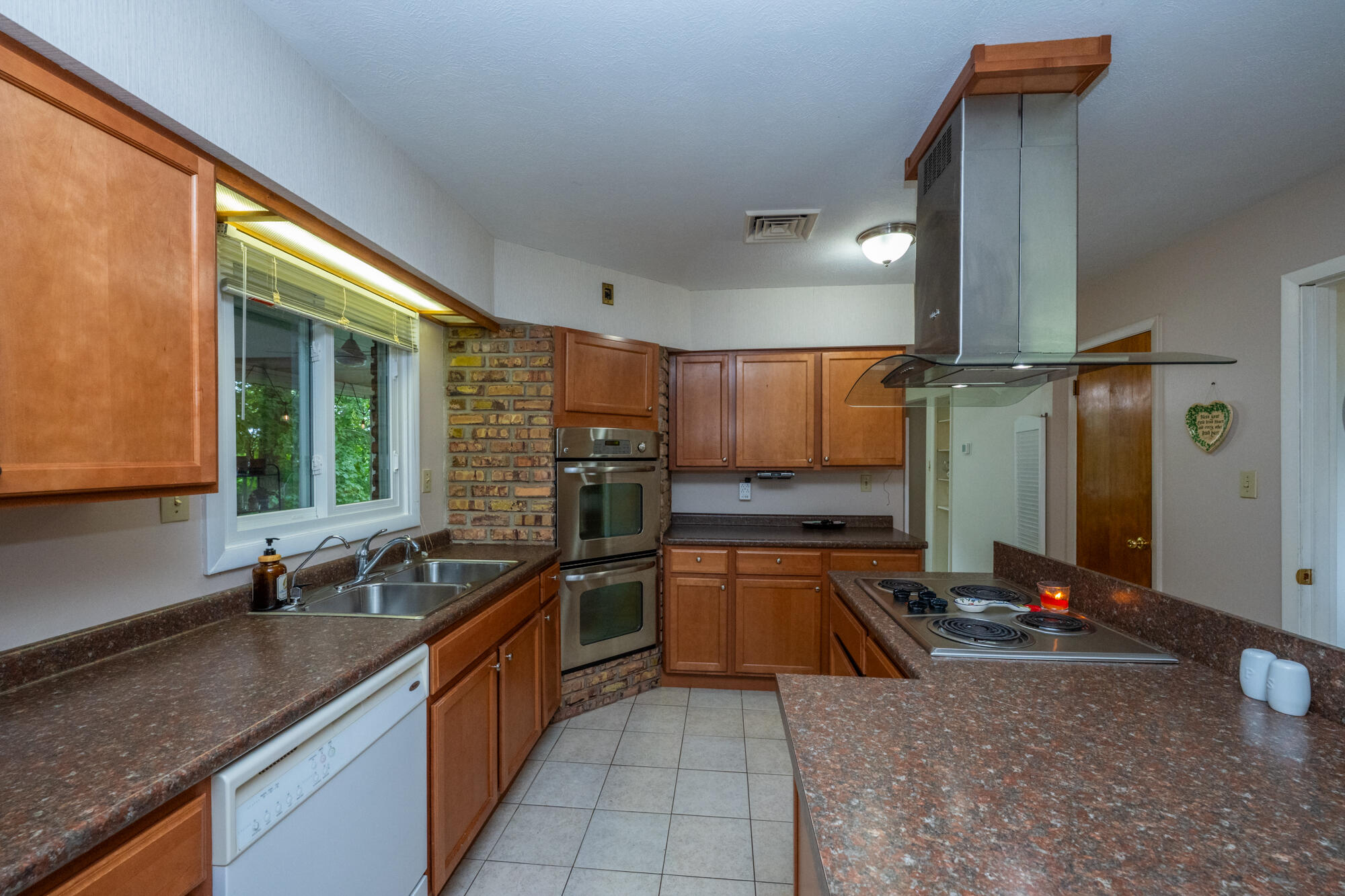 10476 Range Line Road Property Photo 29