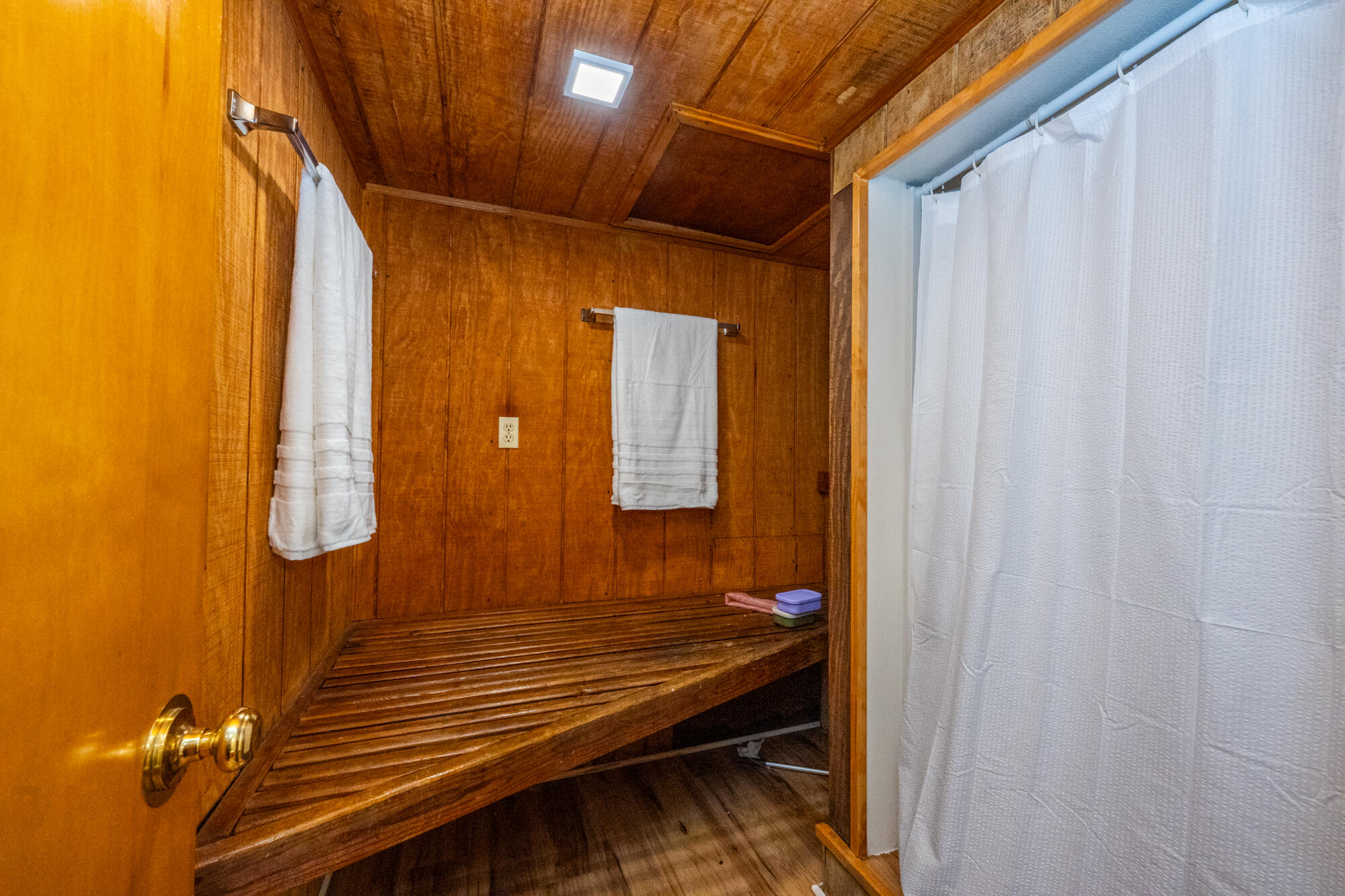 10476 Range Line Road Property Photo 48