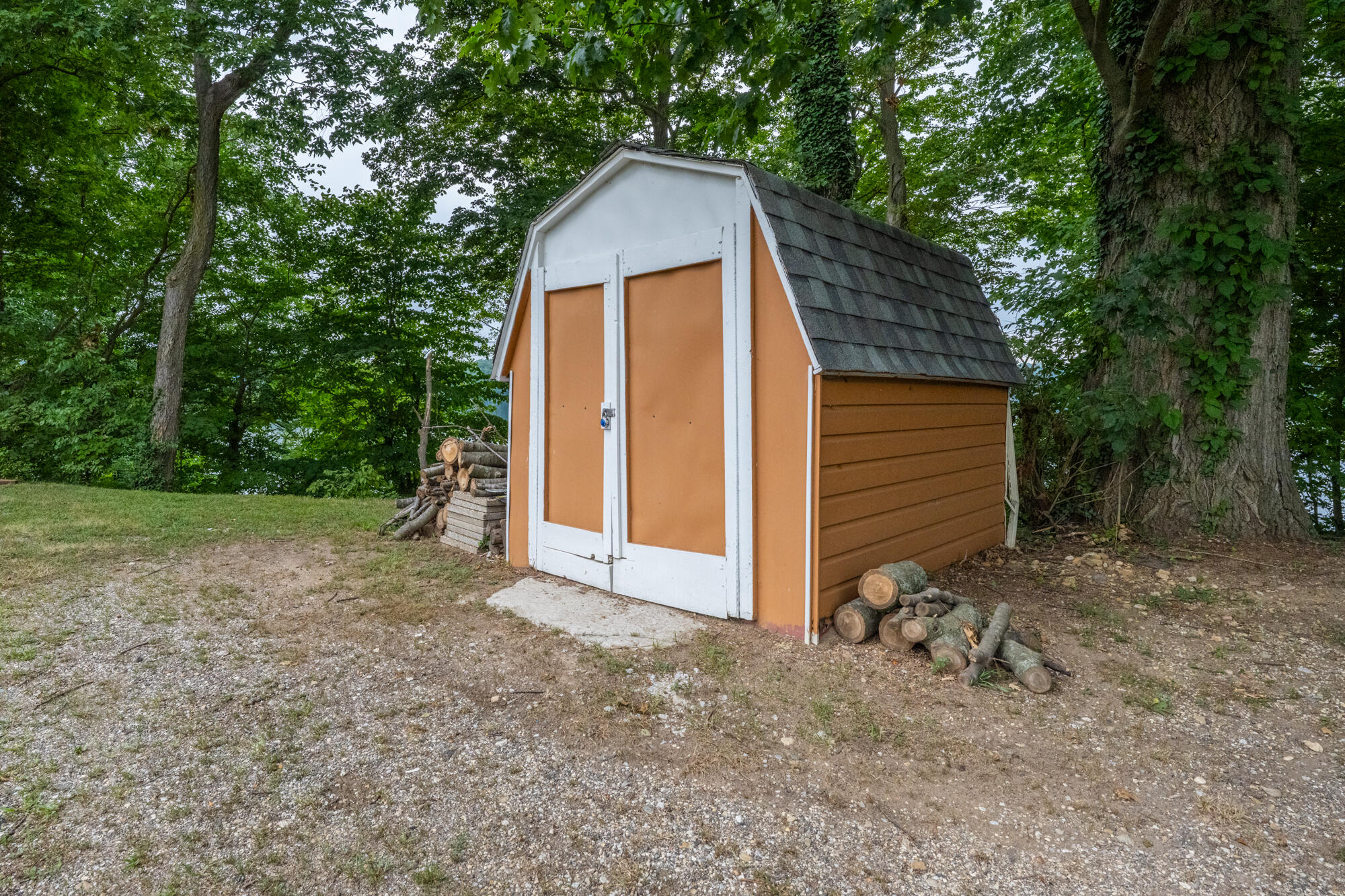 10476 Range Line Road Property Photo 69