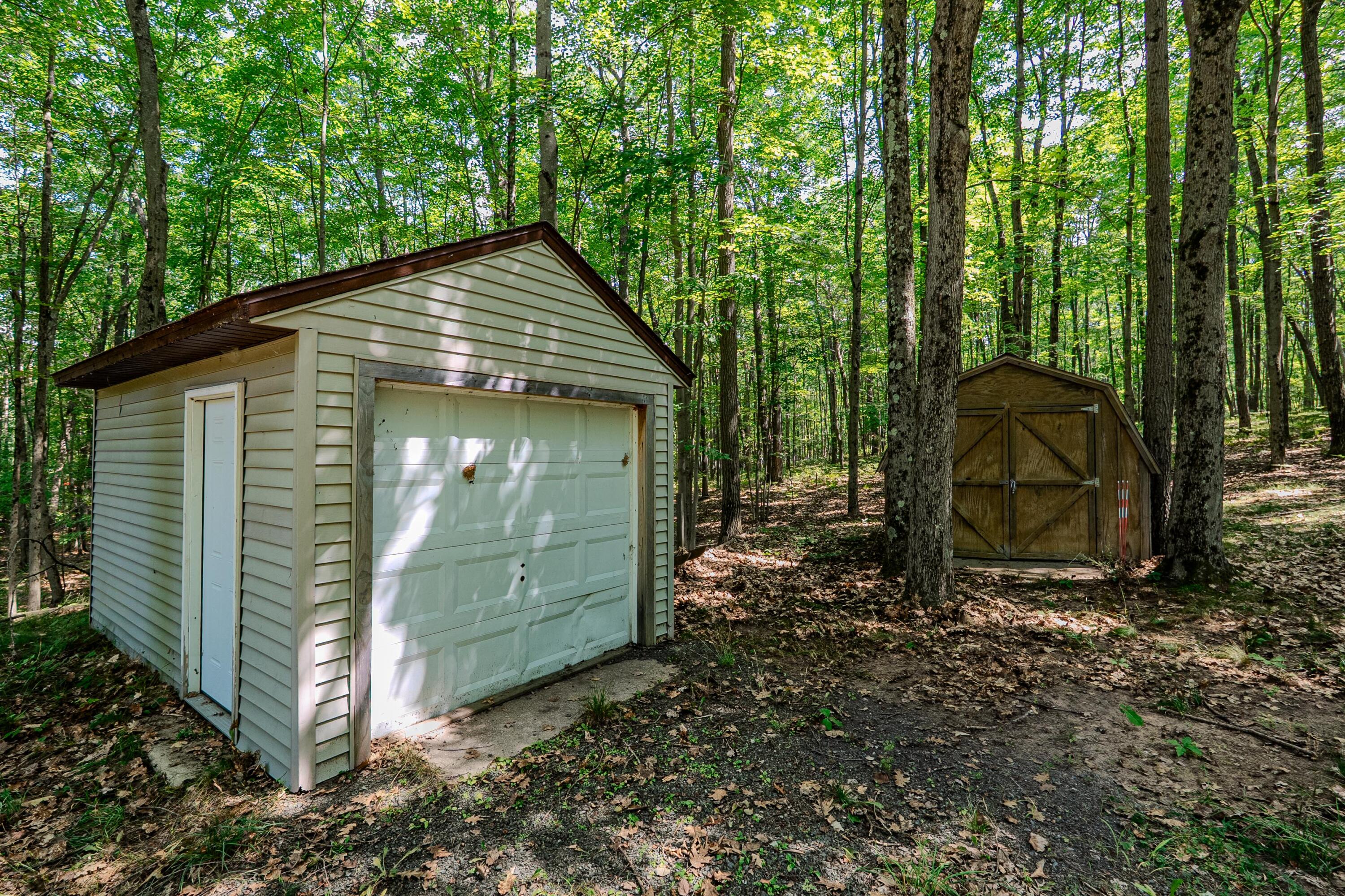 598 N M-37 Property Photo 16